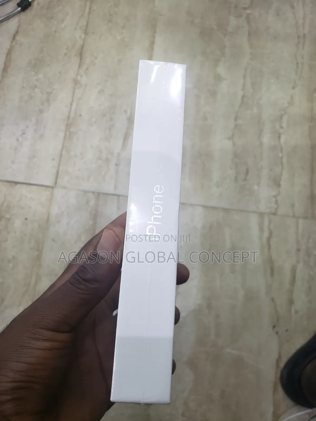 New Apple iPhone 16 Pro Max 1 TB Silver