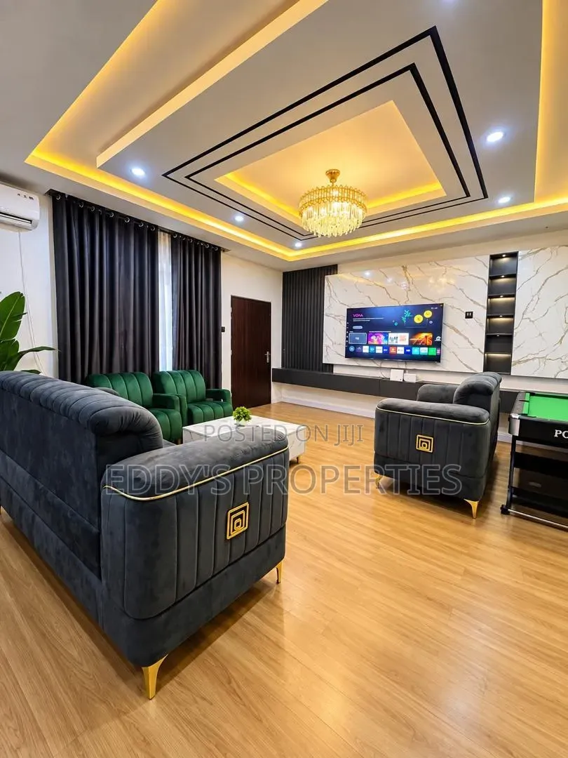 4 Bedroom Apartment