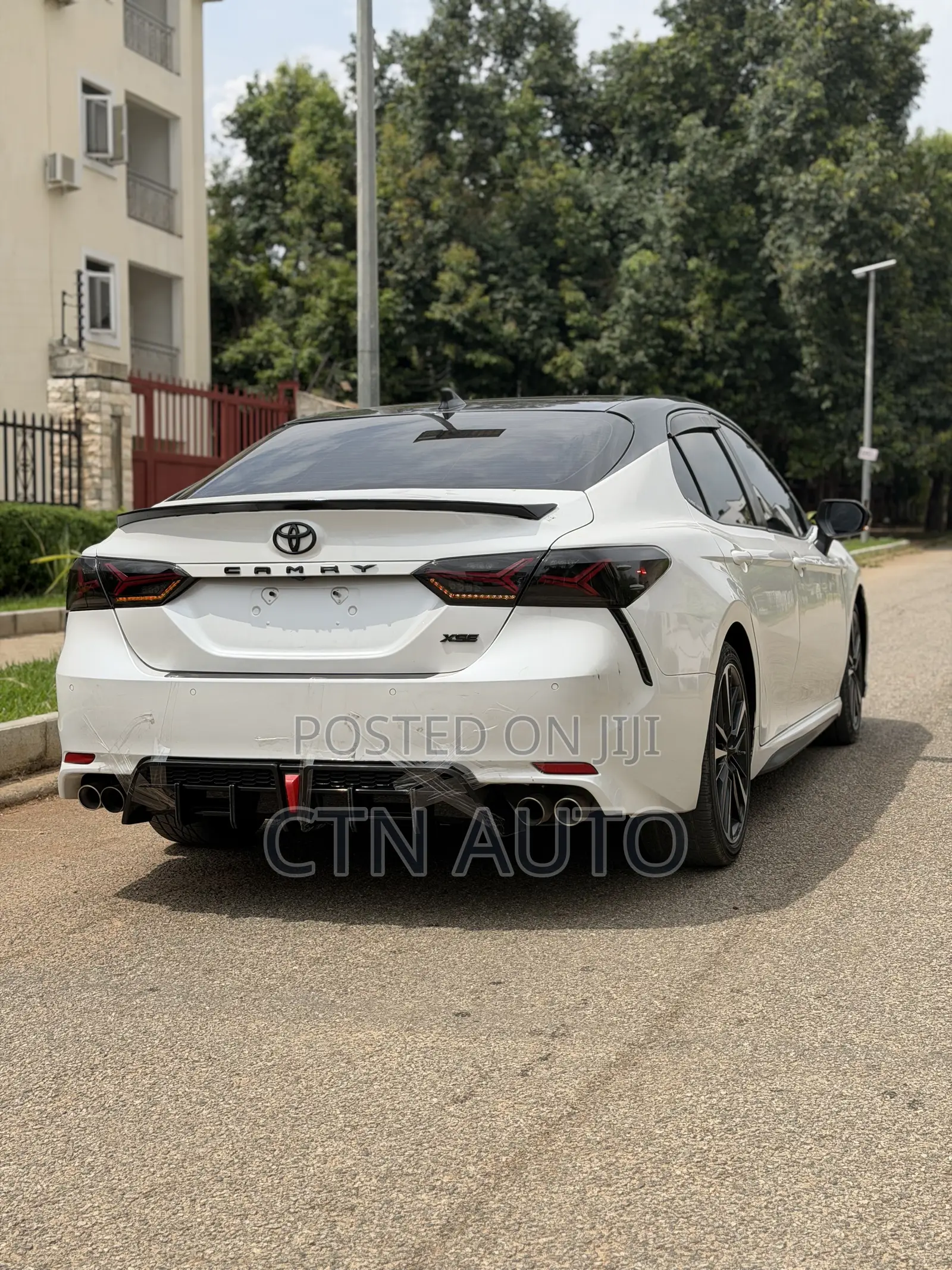 Toyota Camry XSE FWD (2.5L 4cyl 8AM) 2018 White