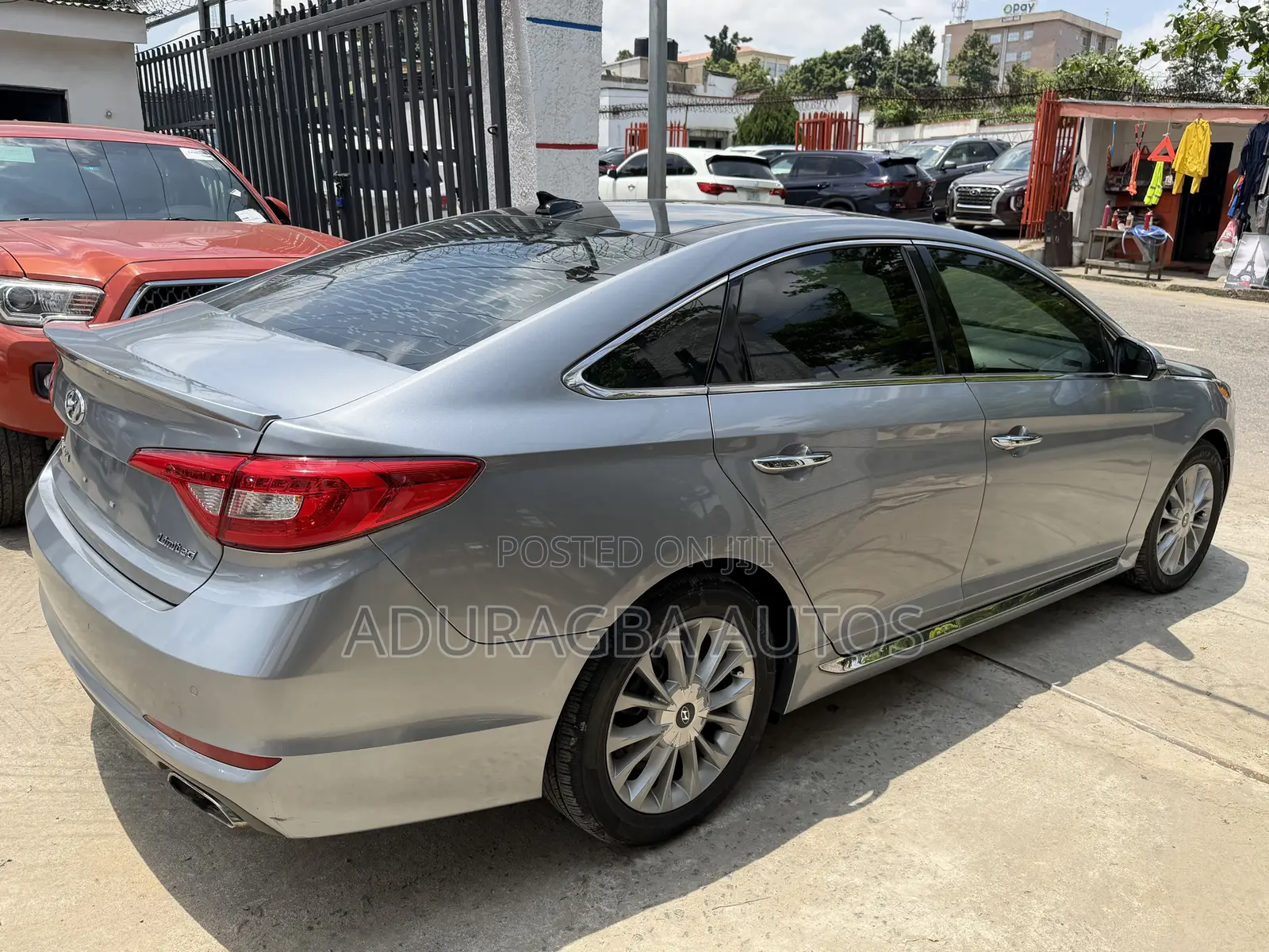 Hyundai Sonata Limited 4dr Sedan (2.4L 4cyl 6A) 2015 Gray