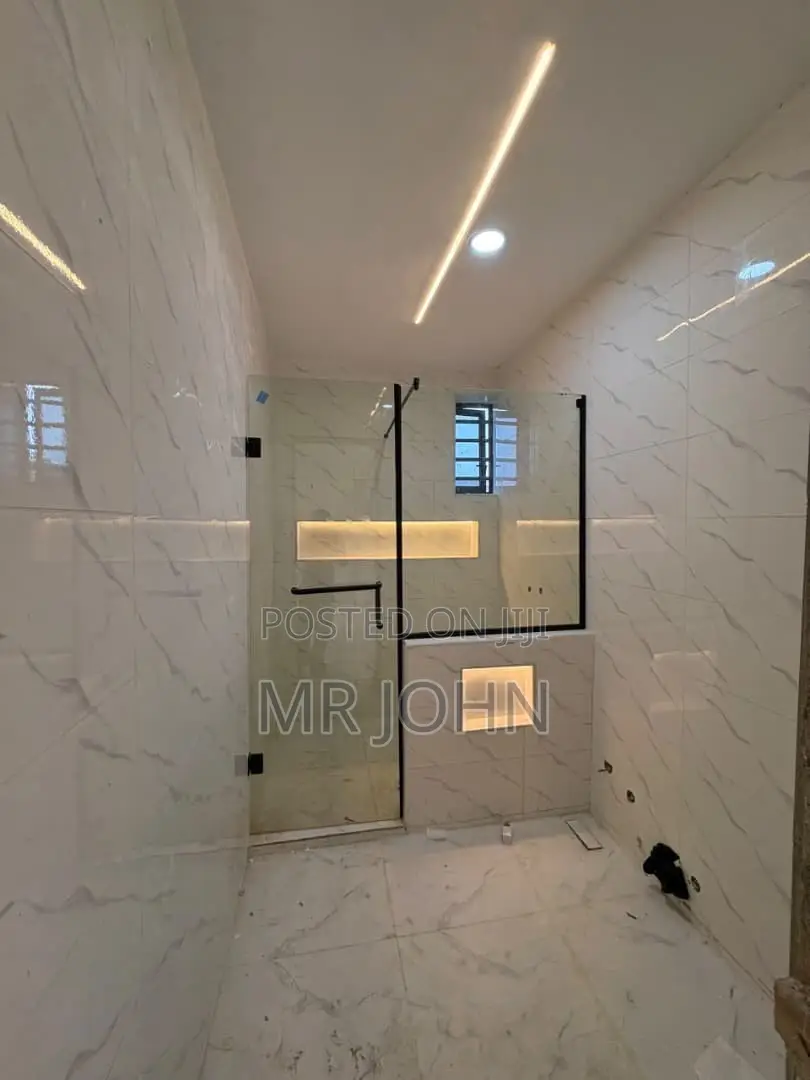1bdrm Apartment in Ologolo Mr Kelly Pr, Lekki for rent