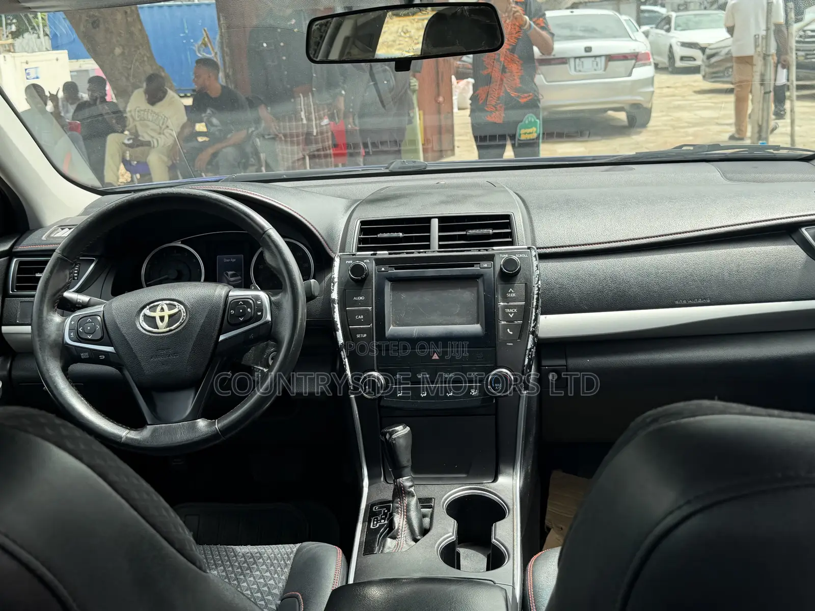 Toyota Camry SE 4dr Sedan (2.5L 4cyl 6A) 2015 Blue