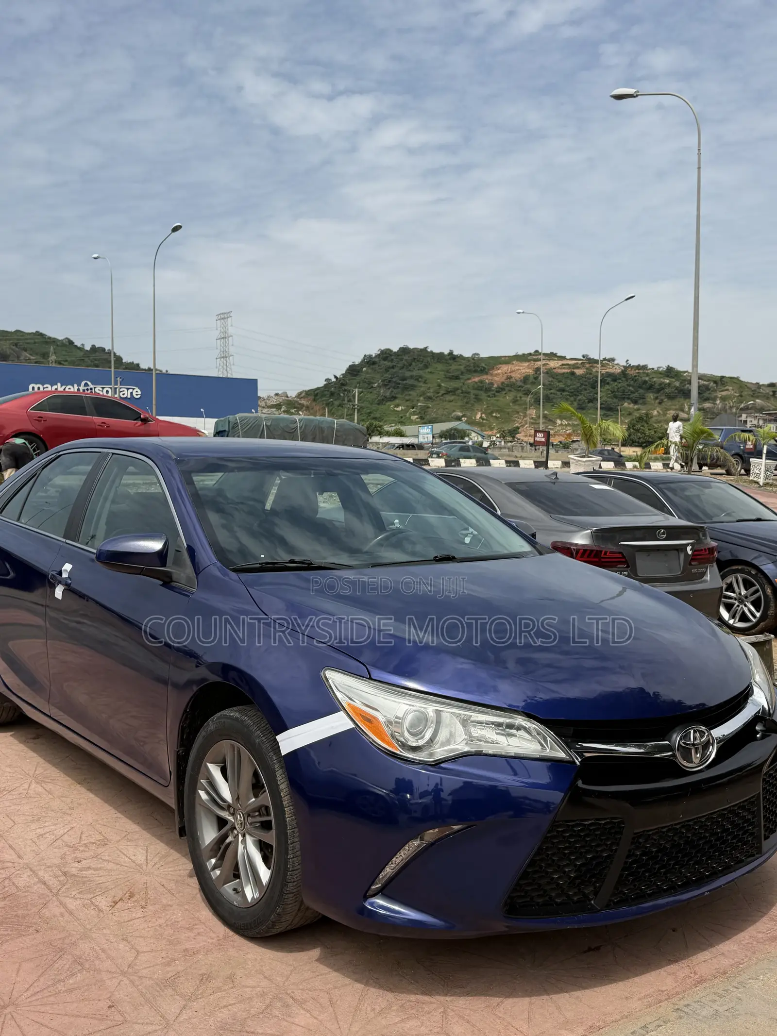 Toyota Camry SE 4dr Sedan (2.5L 4cyl 6A) 2015 Blue