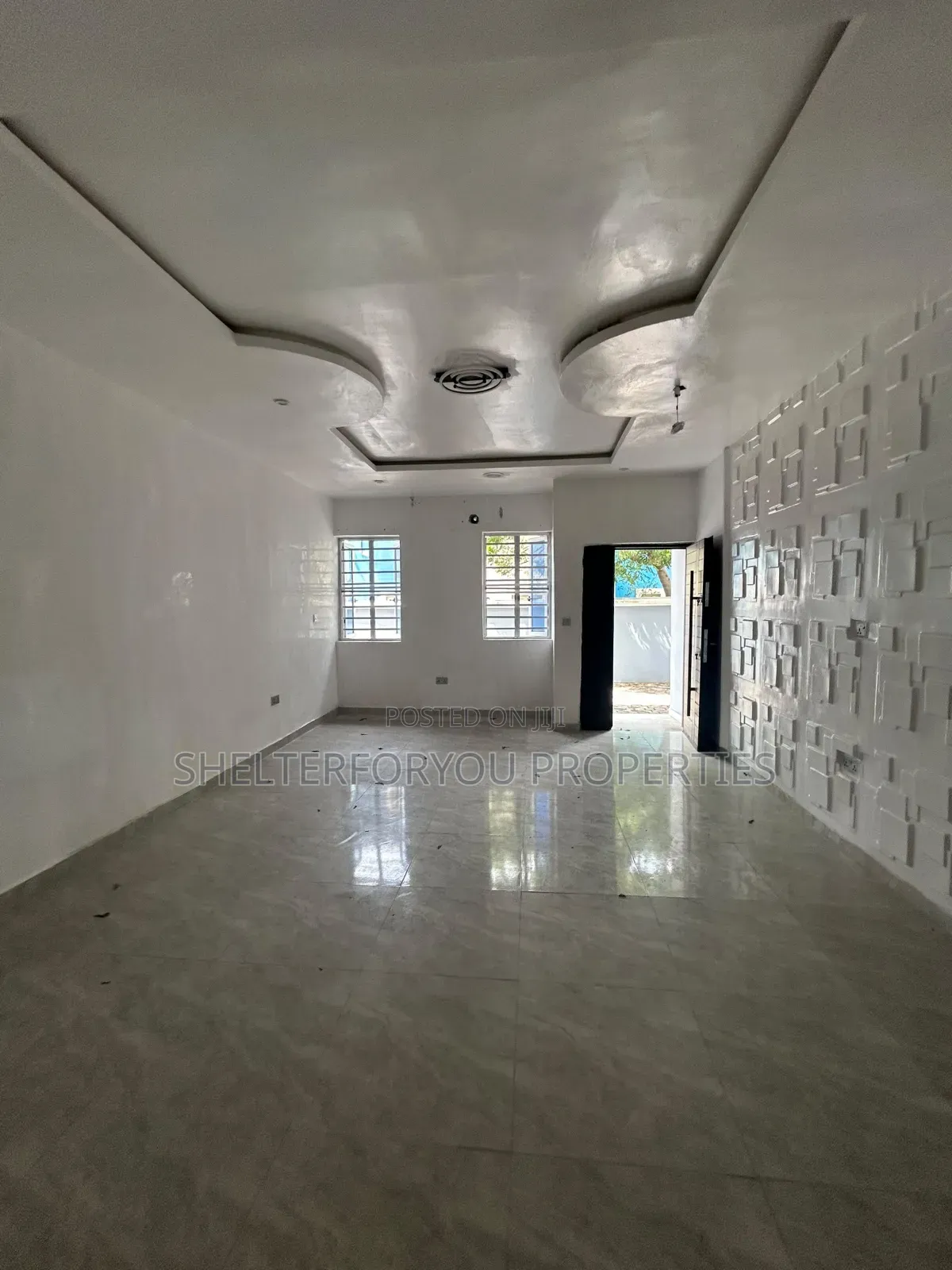 3bdrm Apartment in Lekki Expressway for rent
