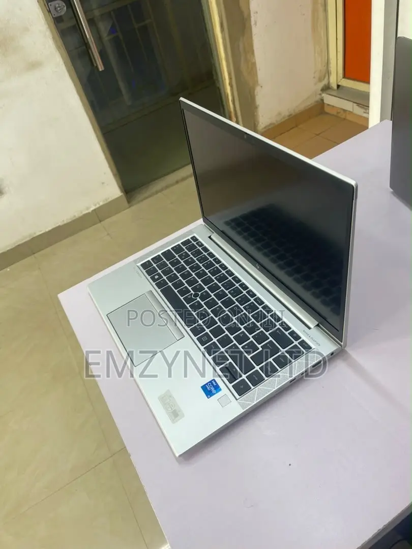 Laptop HP EliteBook 840 G8 8GB Intel Core i5 SSD 256GB