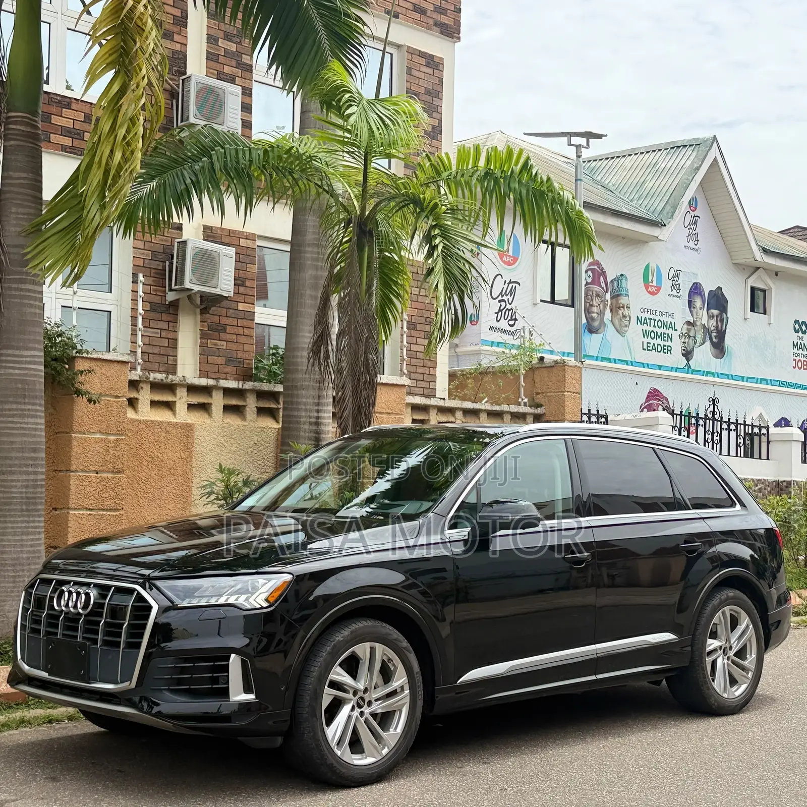 Audi Q7 2022 Black