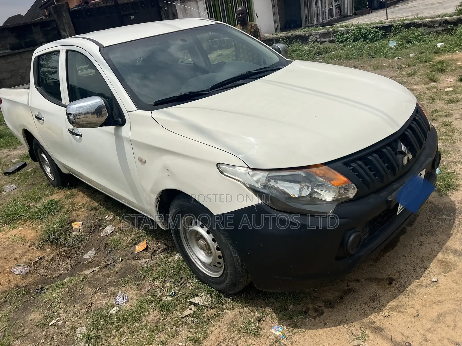 Mitsubishi L200 Club Cab 2.5 136hp 4WD 2010 Off white