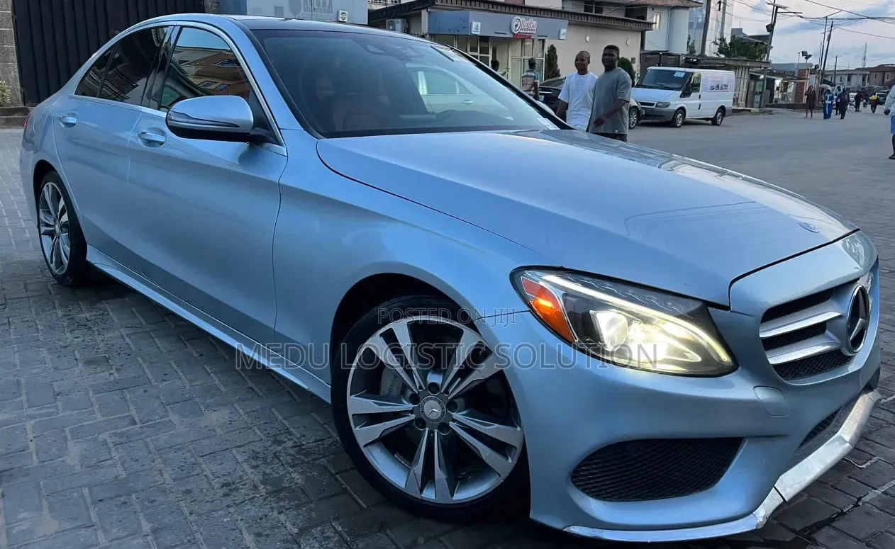 Mercedes-Benz C300 Luxury 4matic Sedan AWD (2.0L 4cyl 7A) 2017 Silver
