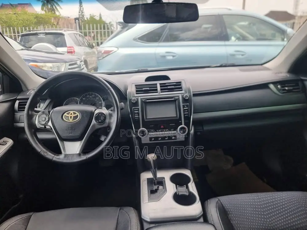 Toyota Camry SE 4dr Sedan (2.5L 4cyl 6A) 2013 Black