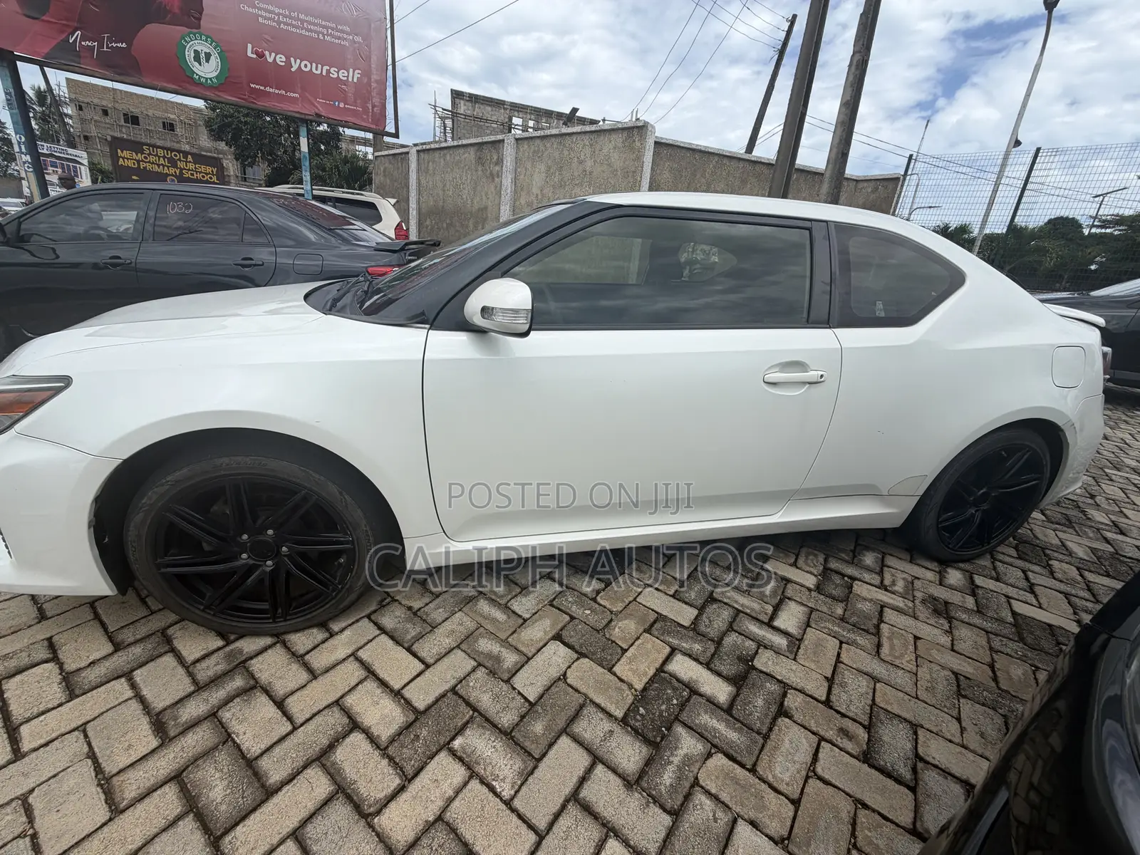 Scion tC Base 2016 White