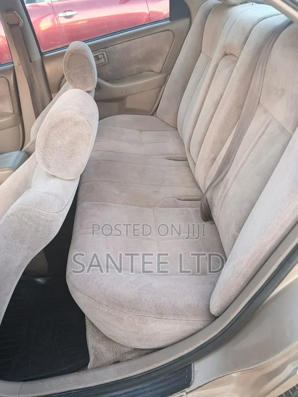 Toyota Camry 2000 Gold