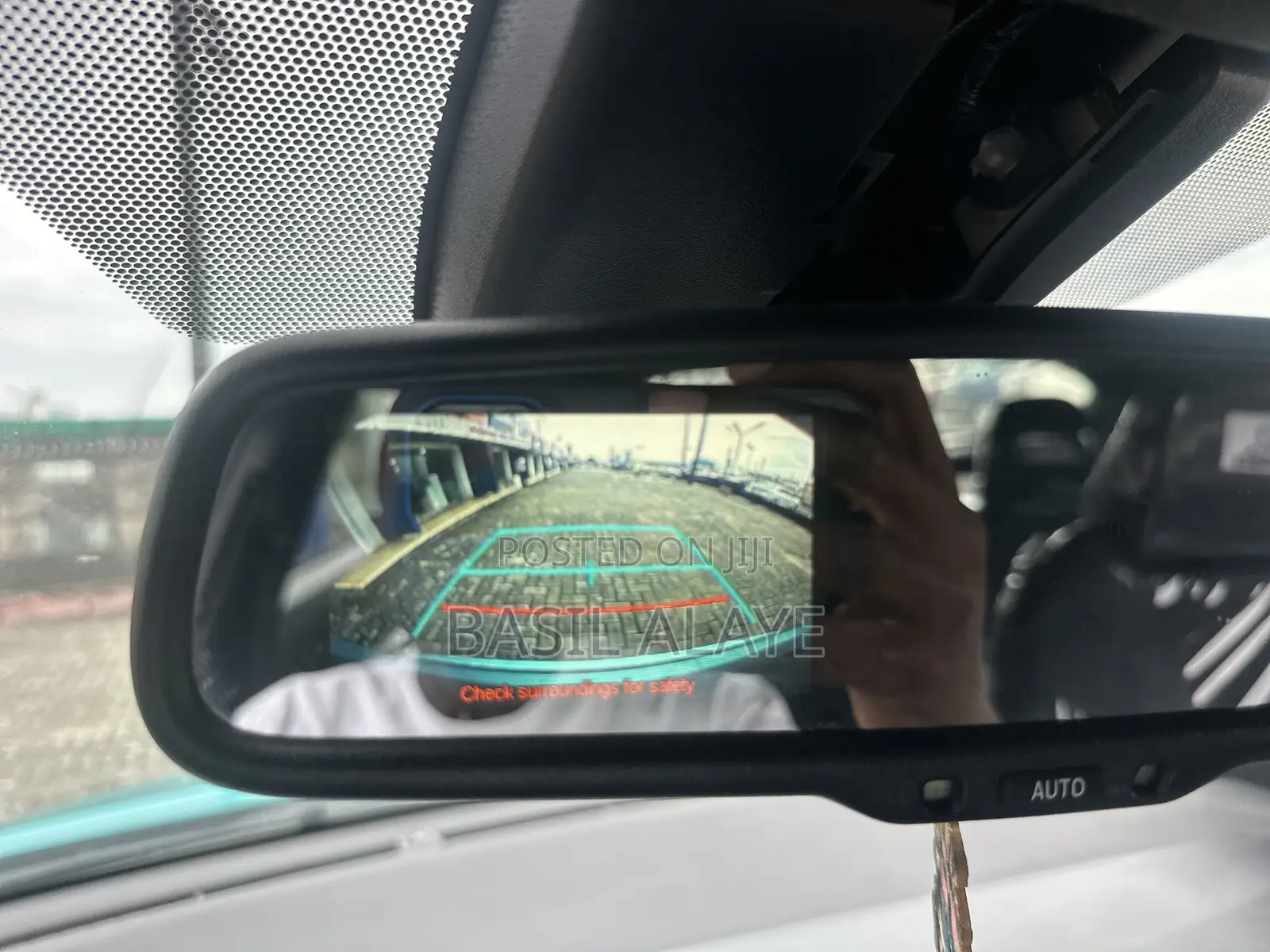 Toyota C-HR XLE FWD Sport Utility (2.0L 4cyl 2AM) 2018 Blue