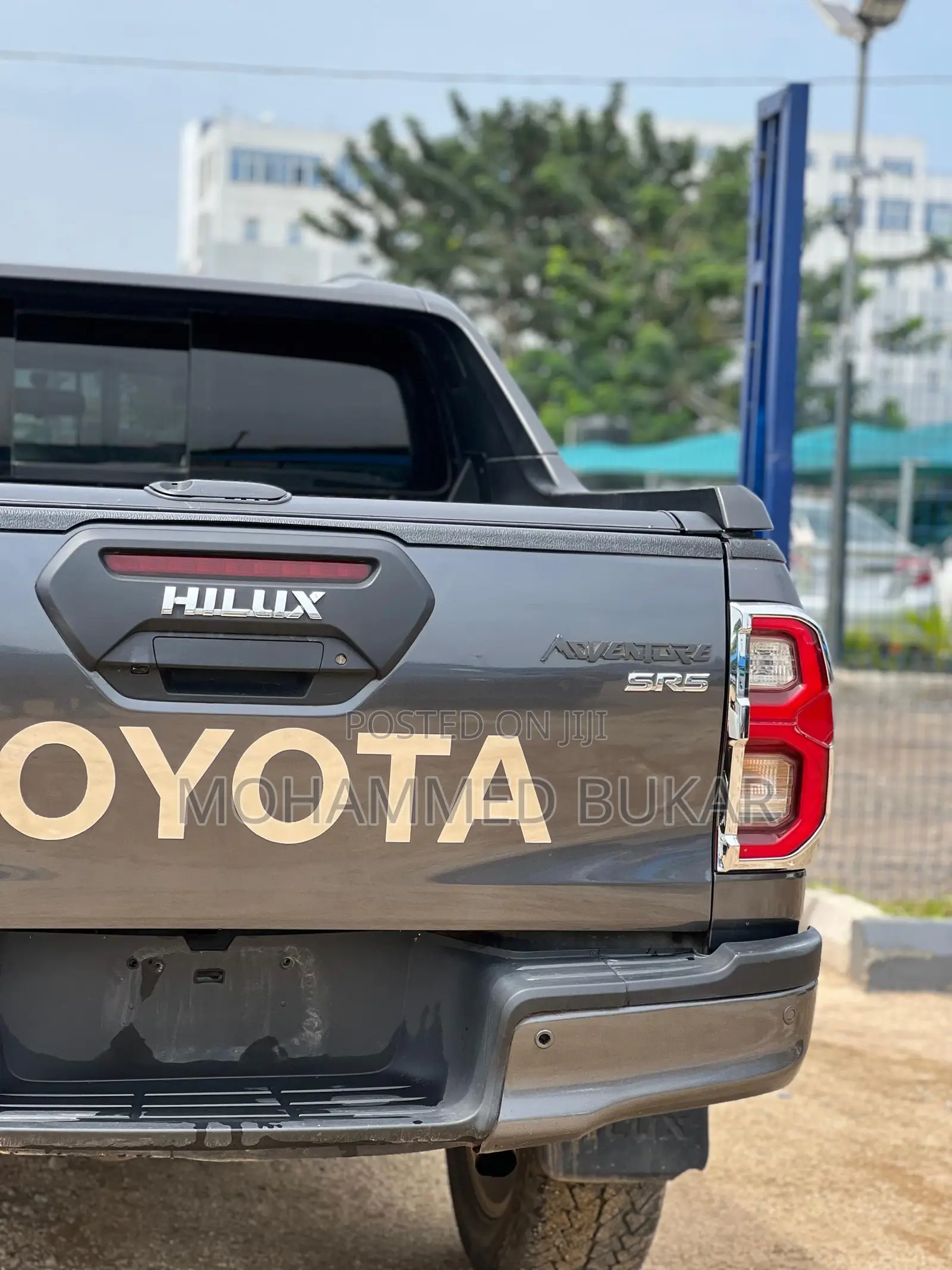 Toyota Hilux 2021 Gray