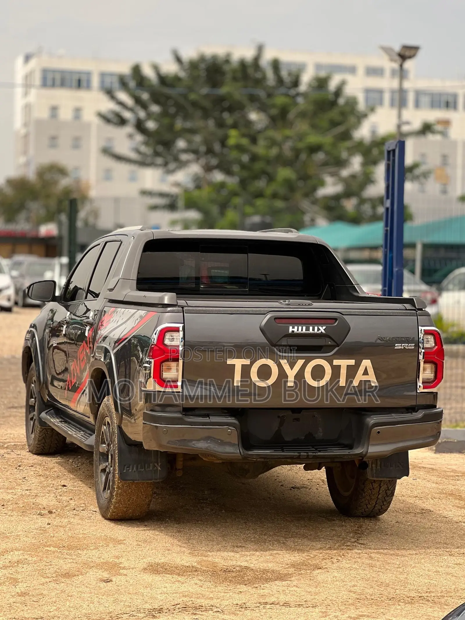 Toyota Hilux 2021 Gray