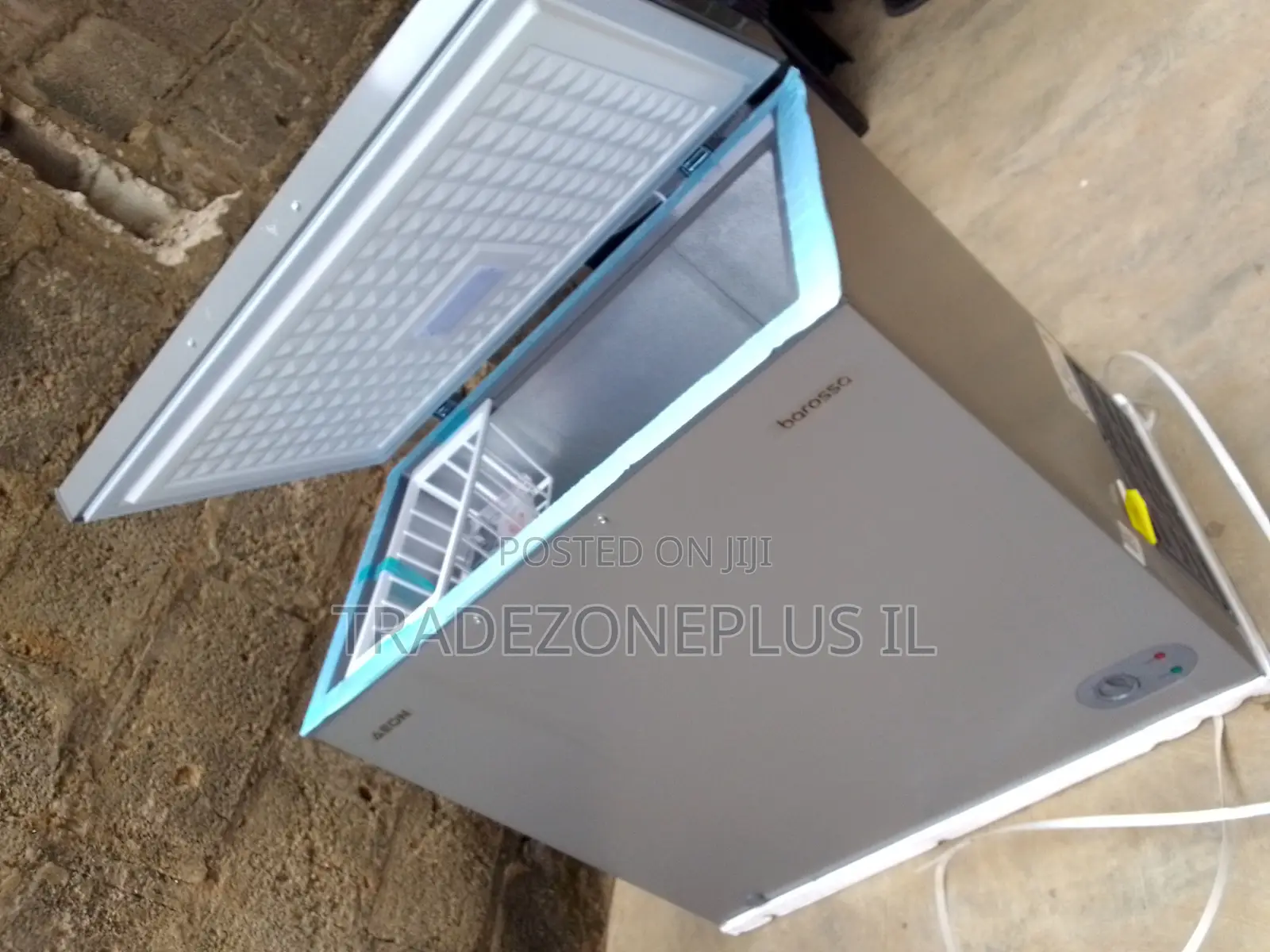 Grab This AEON FRAE200 200L Chest Freezer