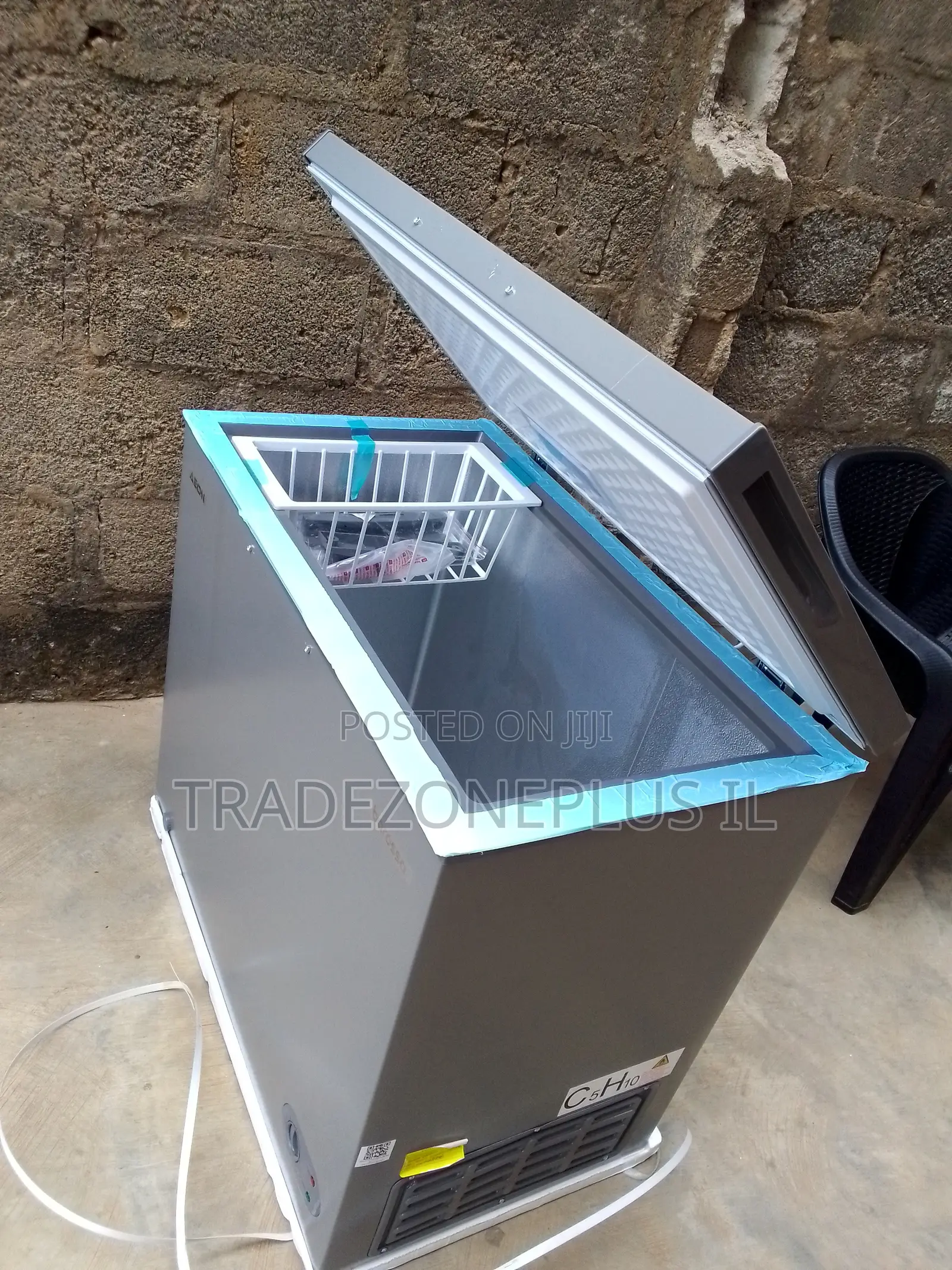 Reliable Food Storage With AEON ACF200GK 200L