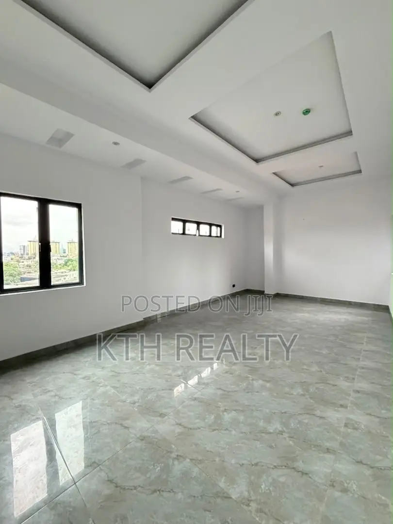 3bdrm Apartment in Visland, Ahmadu Bello Way for rent