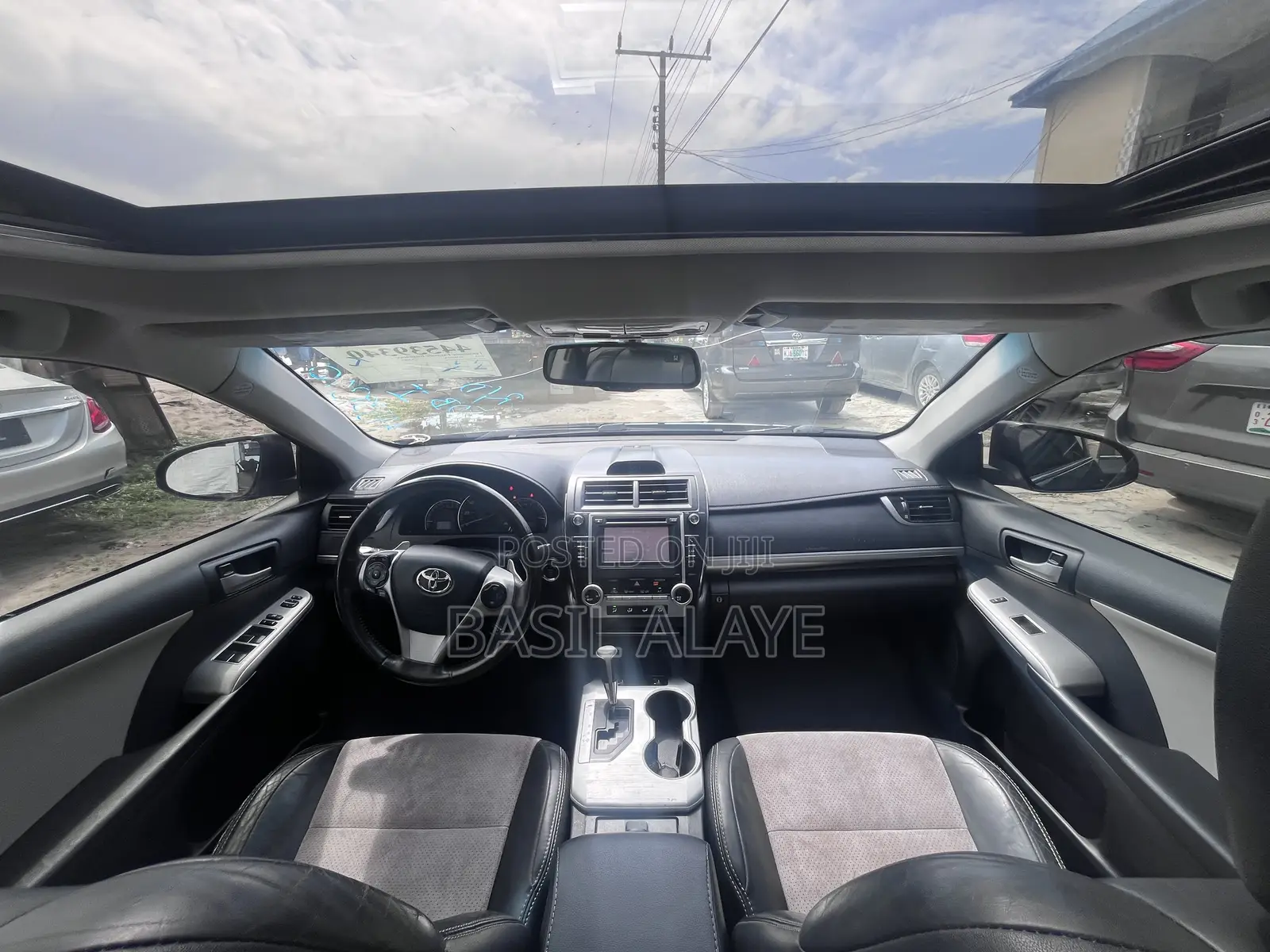 Toyota Camry SE 4dr Sedan (2.5L 4cyl 6A) 2013 Black