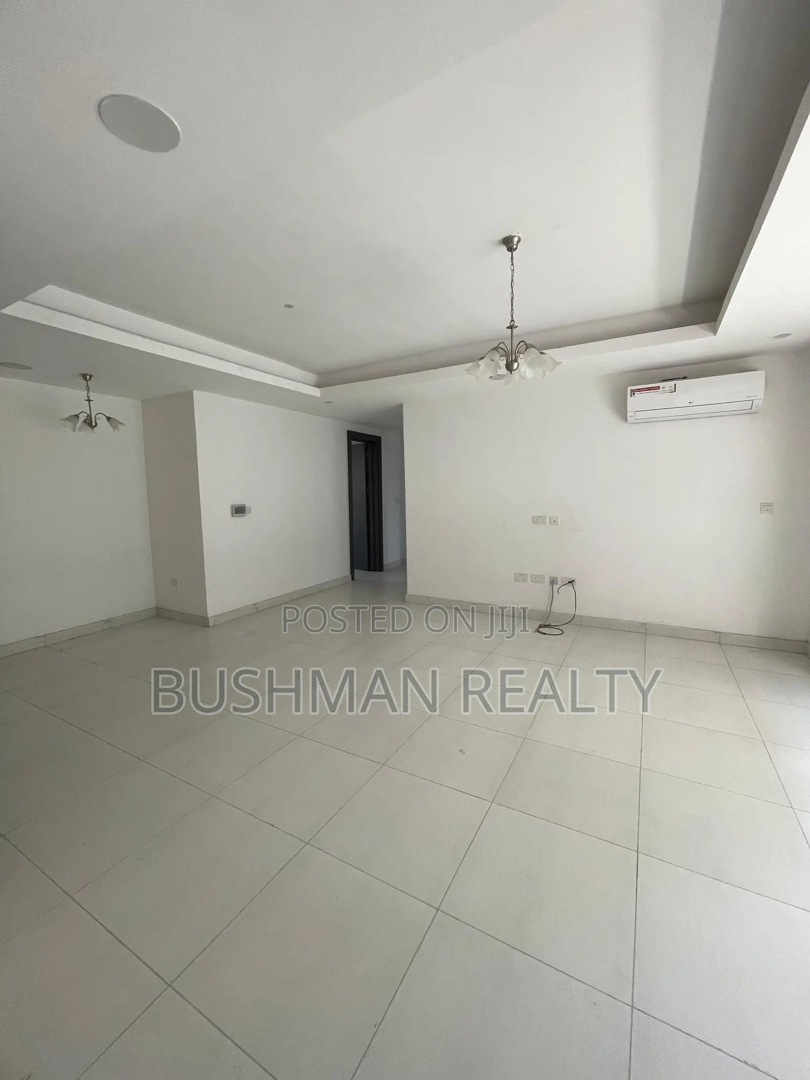 3bdrm Apartment in Lekki Phase 1 for rent