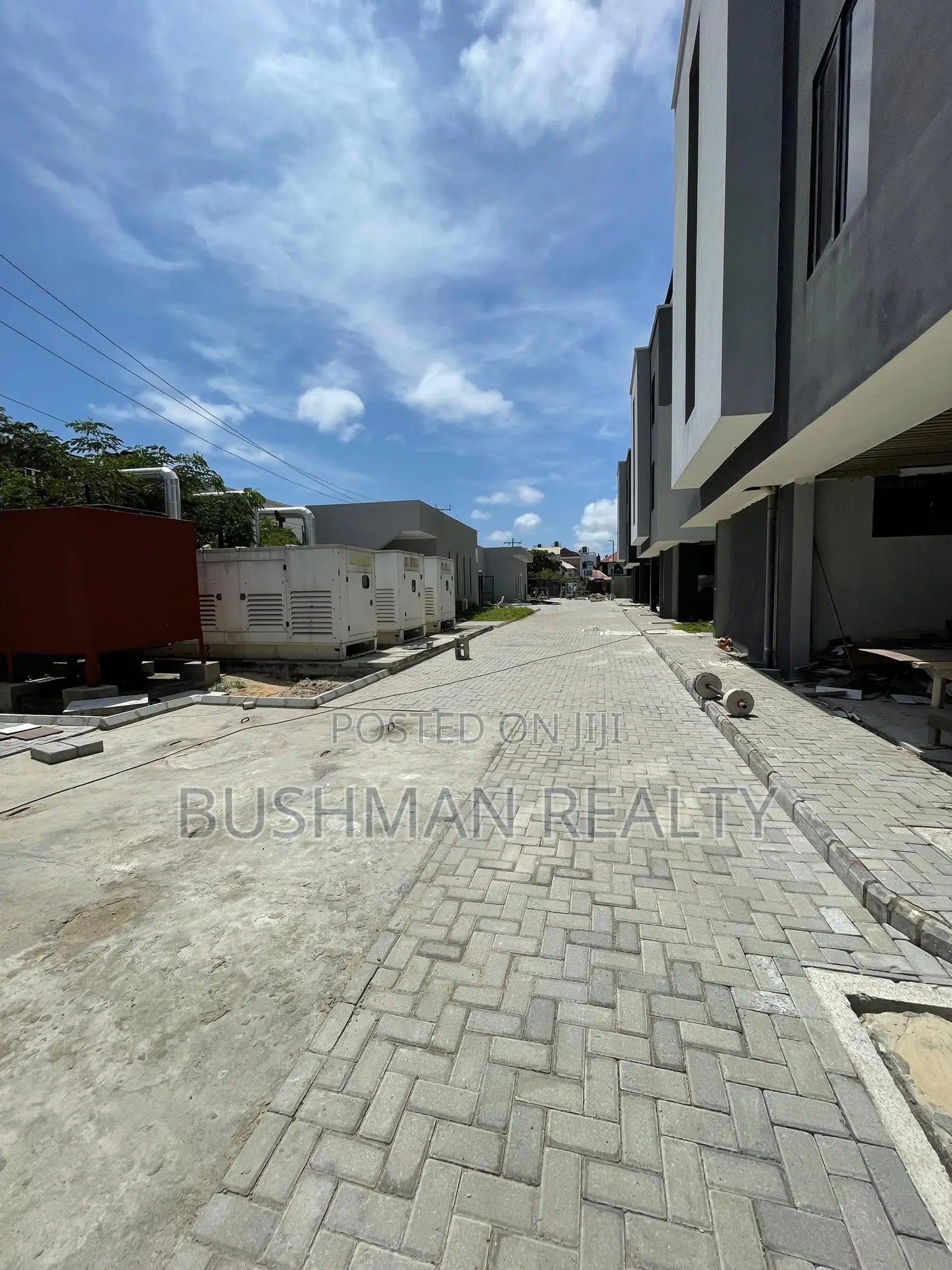 3bdrm Apartment in Lekki Phase 1 for rent