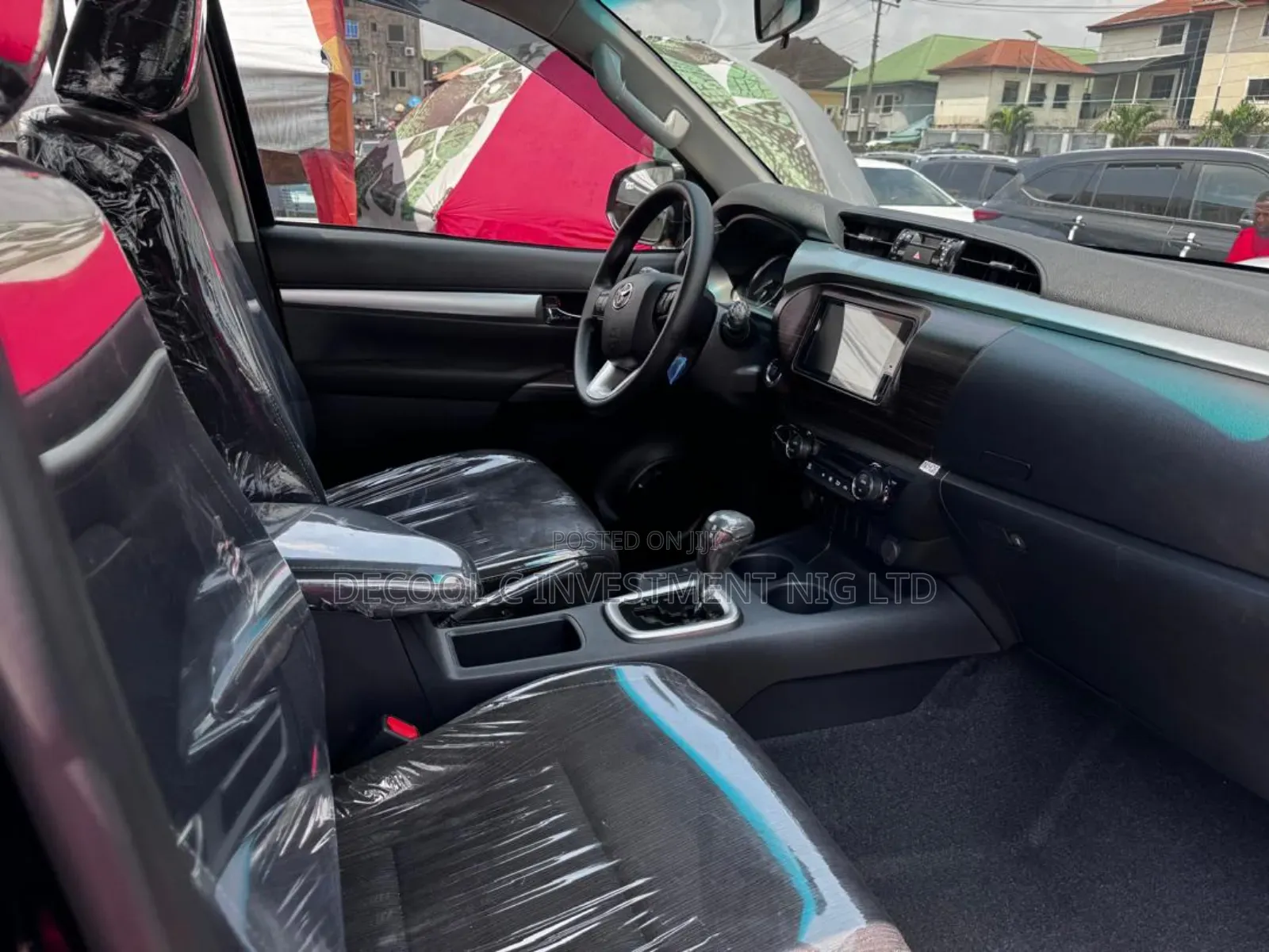 New Toyota Hilux 2025 Black