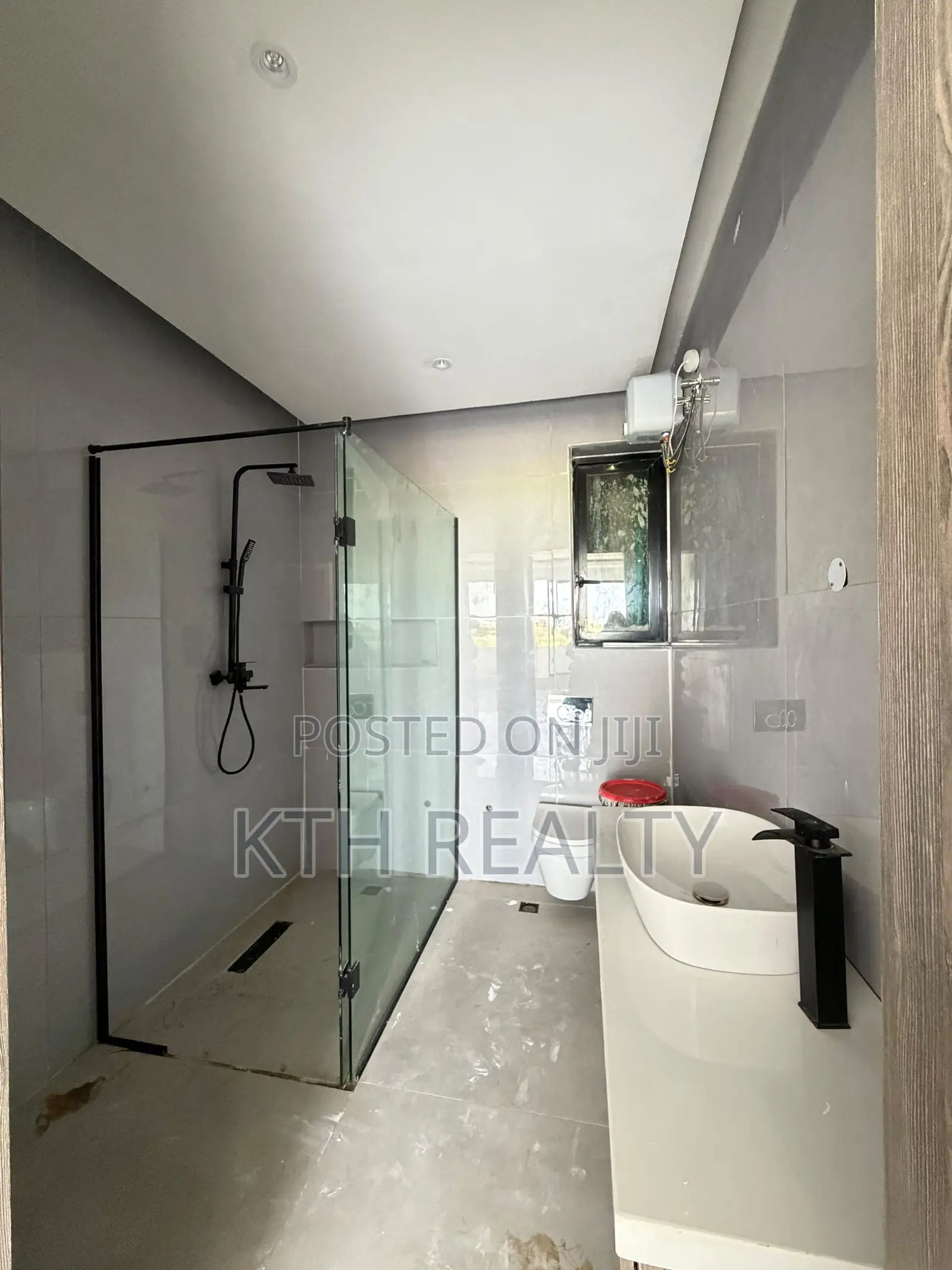 3bdrm Apartment in Lekki for rent