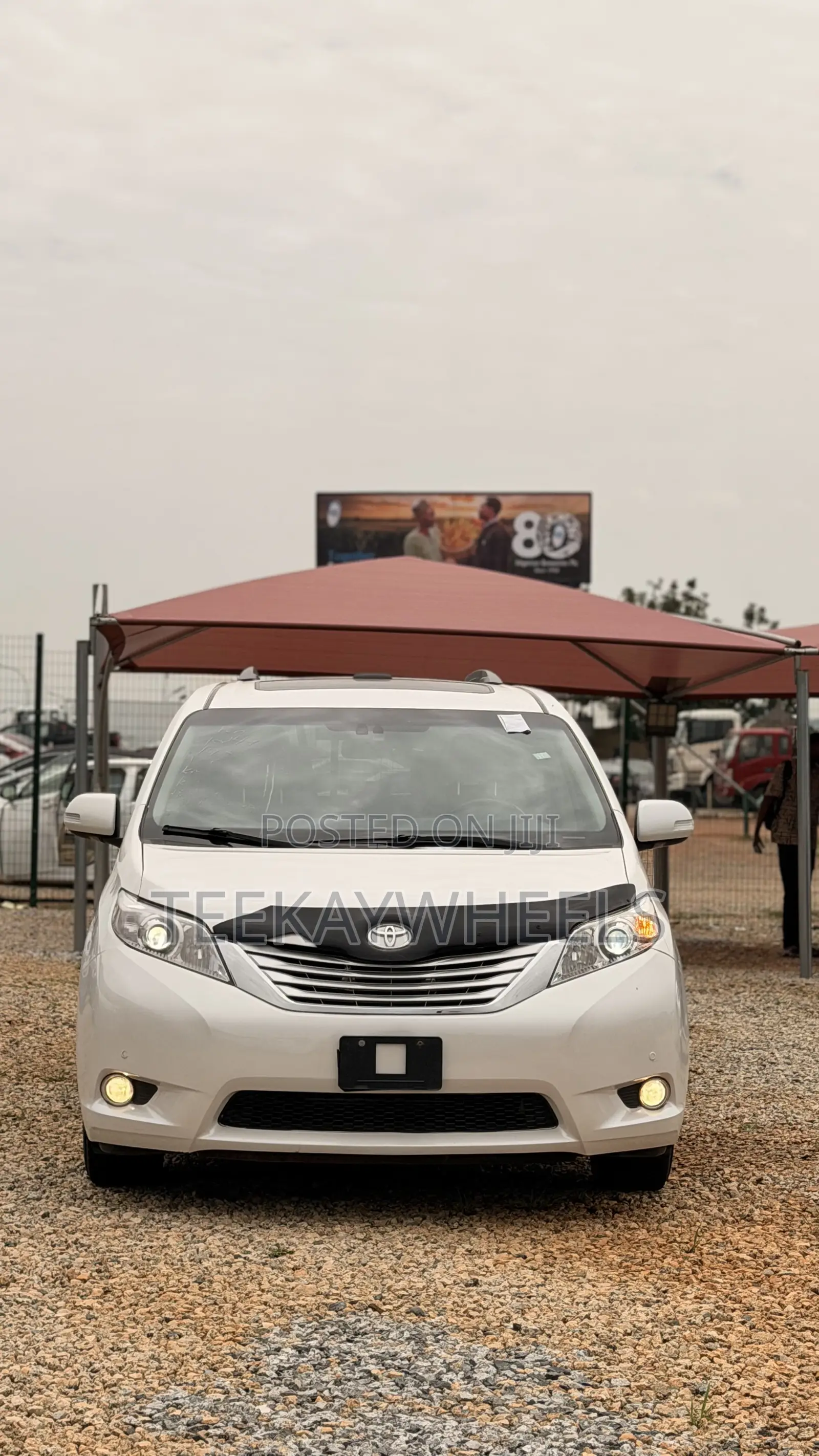 Toyota Sienna L 7-Passenger 4dr Minivan (3.5L 6cyl 6A) 2014 White