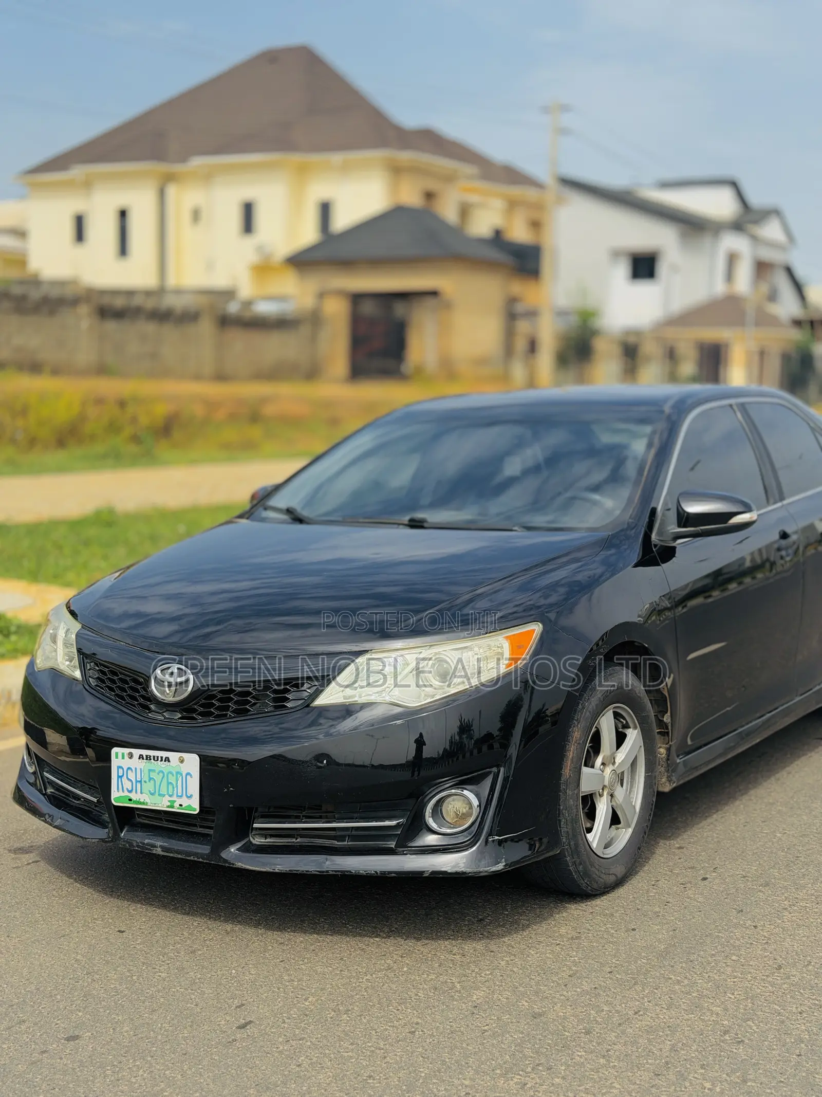 Toyota Camry SE V6 4dr Sedan (3.5L 6cyl 6A) 2012 Black