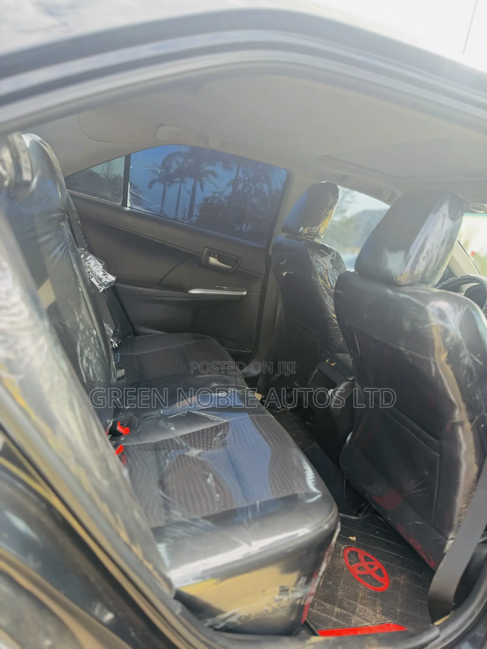 Toyota Camry SE V6 4dr Sedan (3.5L 6cyl 6A) 2012 Black