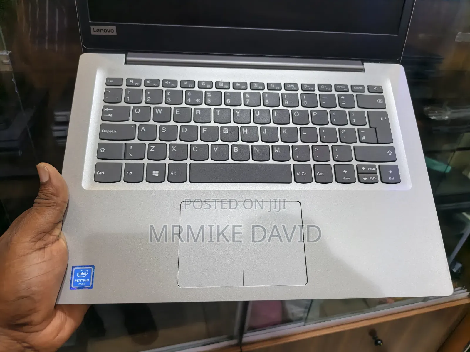 Laptop Lenovo IdeaPad 120S 4GB Intel Pentium SSD 60GB