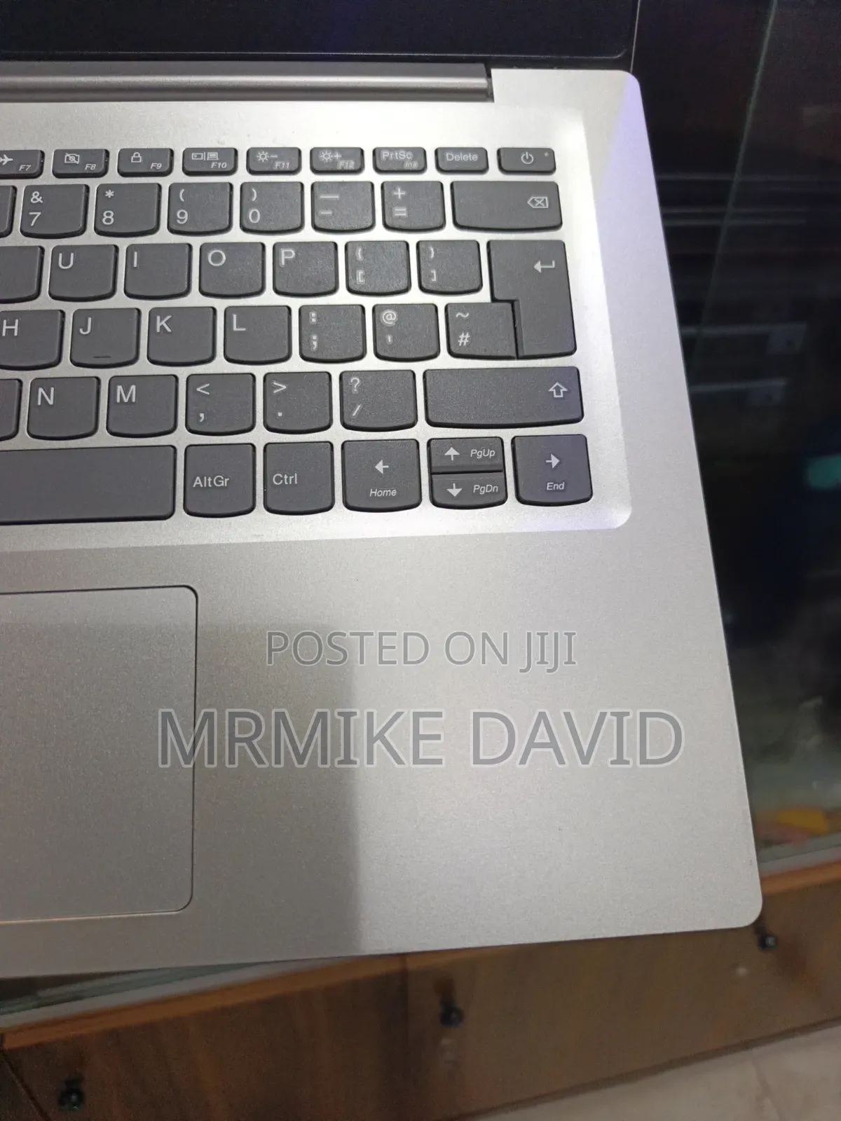 Laptop Lenovo IdeaPad 120S 4GB Intel Pentium SSD 60GB