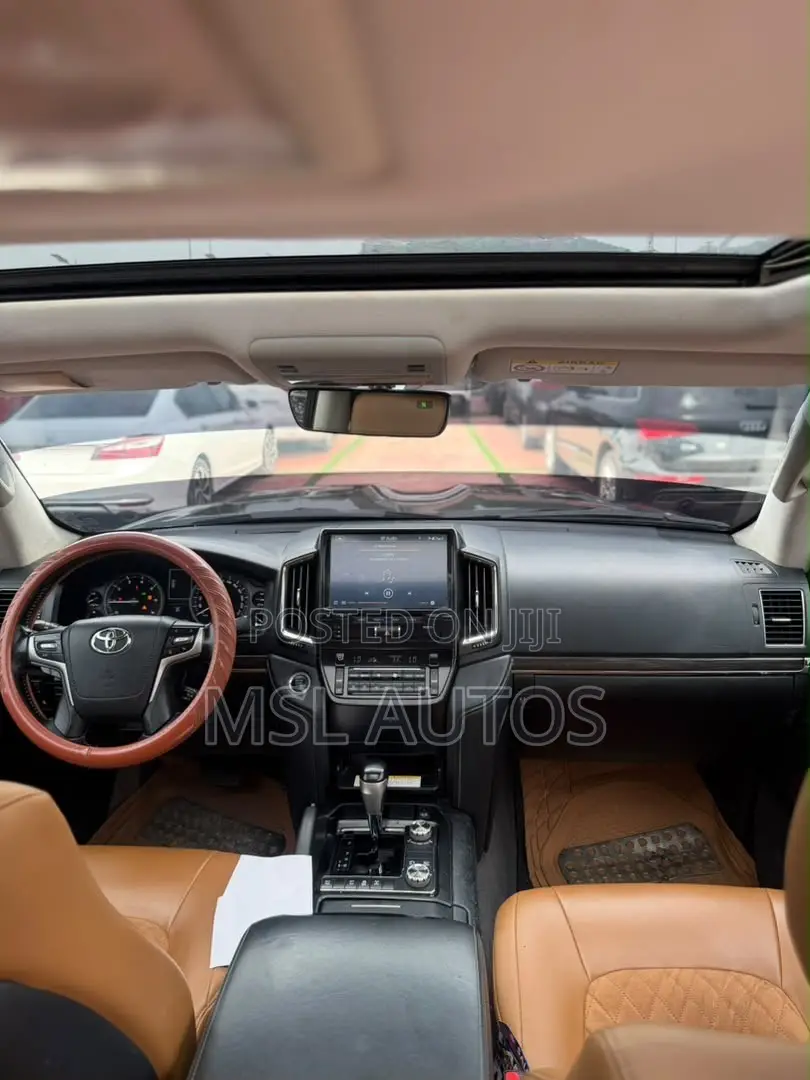 Toyota Land Cruiser 4.0 V6 GXR 2020 Black