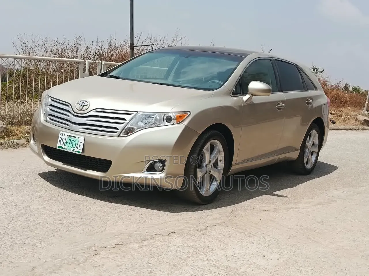 Toyota Venza V6 2011 Gold
