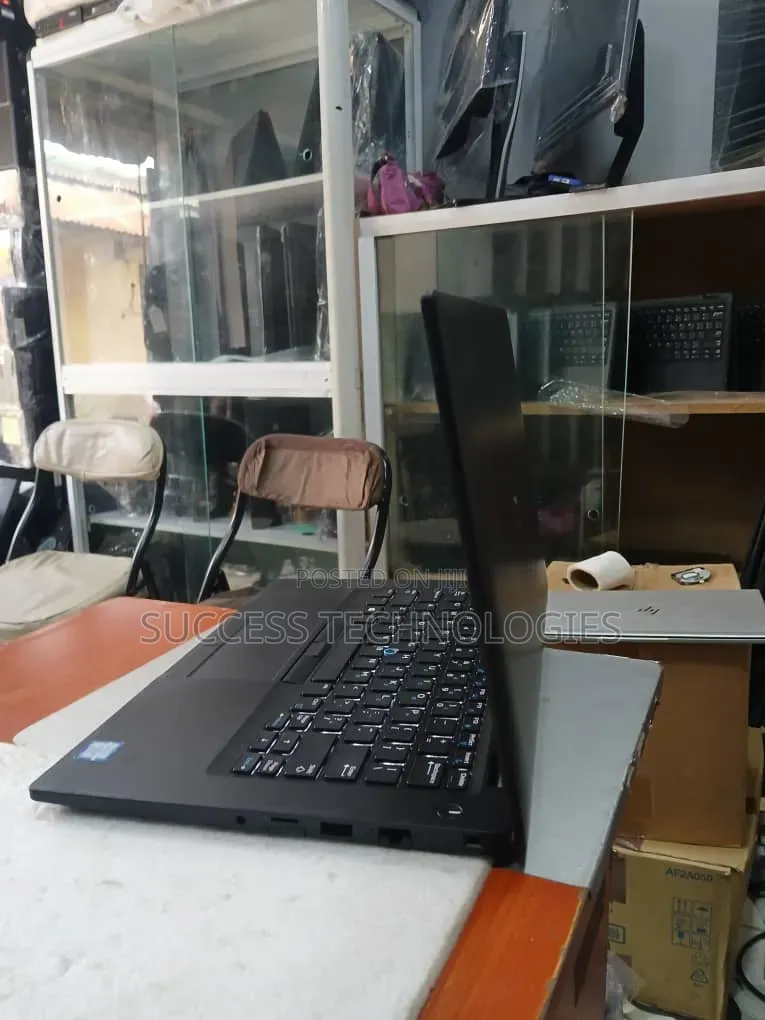Laptop Dell Latitude 7490 8GB Intel Core i5 SSD 256GB