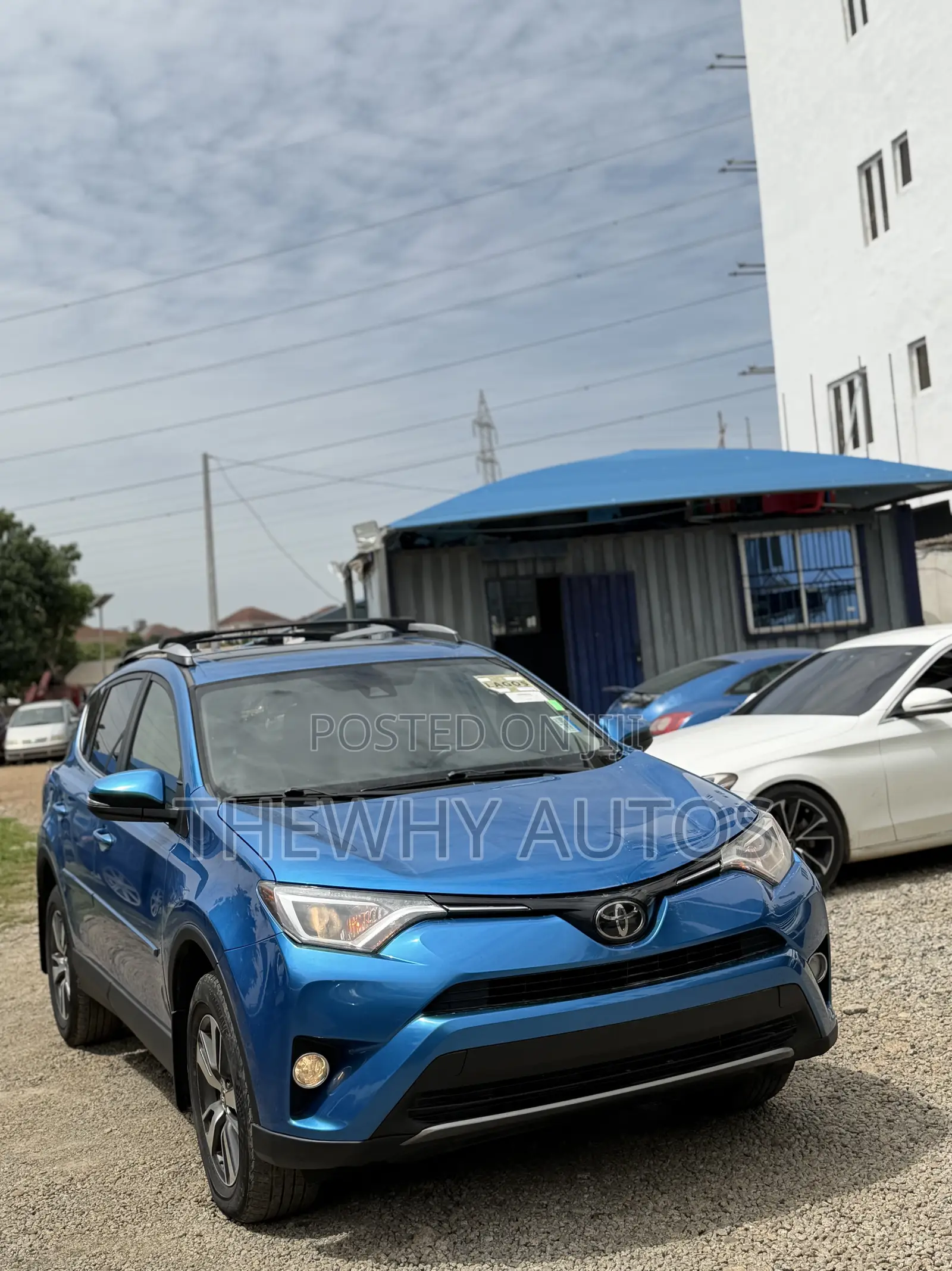 Toyota RAV4 XLE 4dr SUV AWD (2.5L 4cyl 6A) 2018 Blue