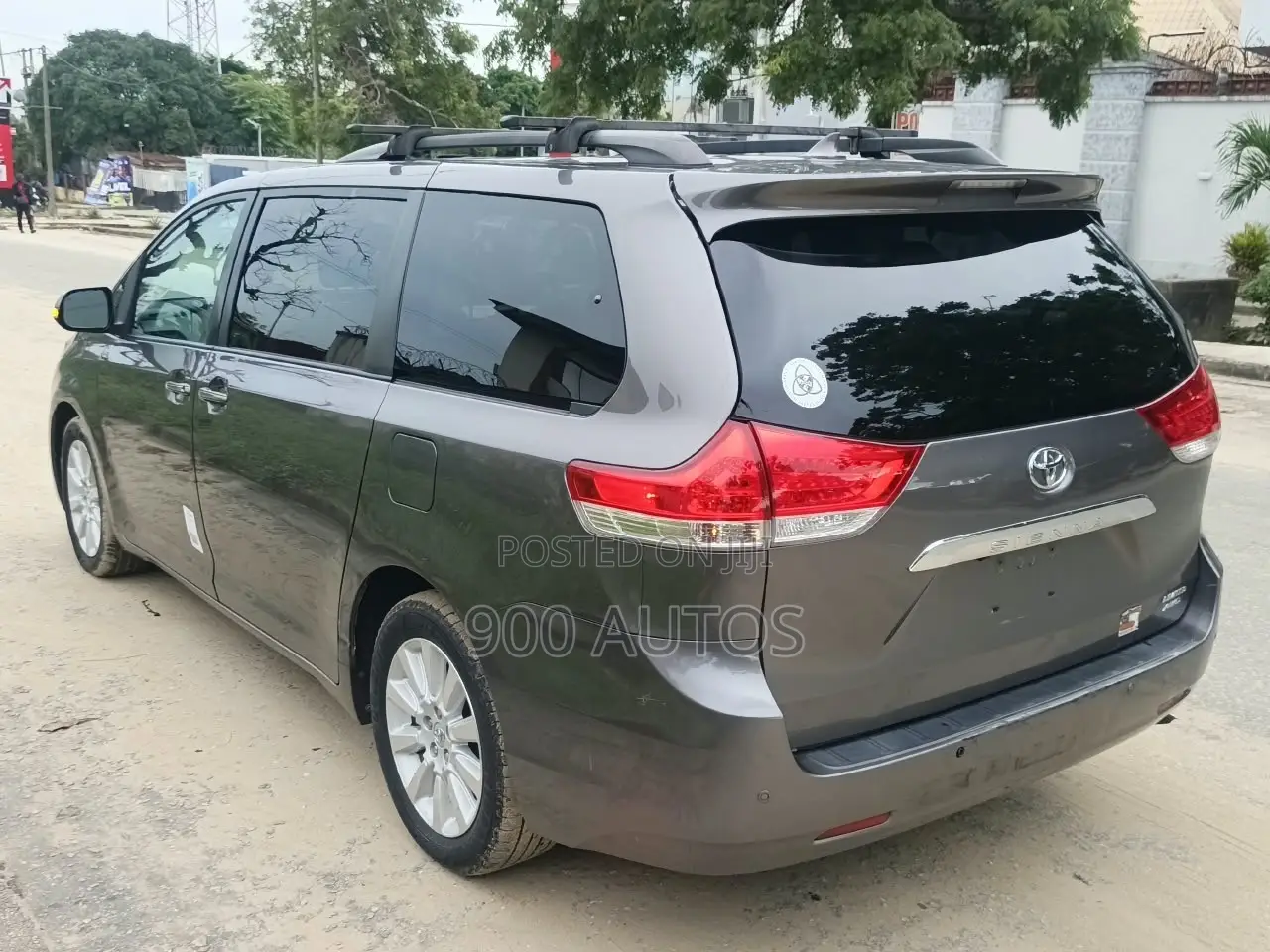 Toyota Sienna 2015 Gray