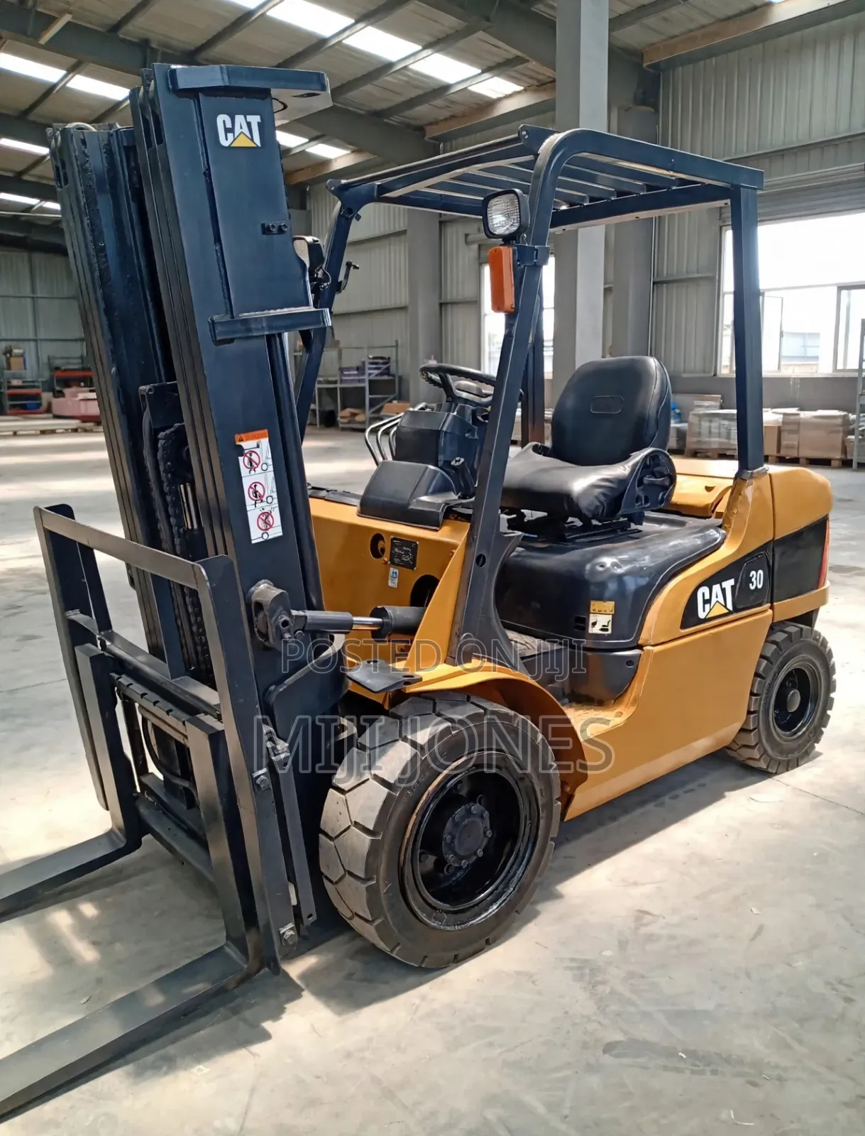 *3Ton CAT Forklift - 3Stage Mast Side Shift - Naija Used* -