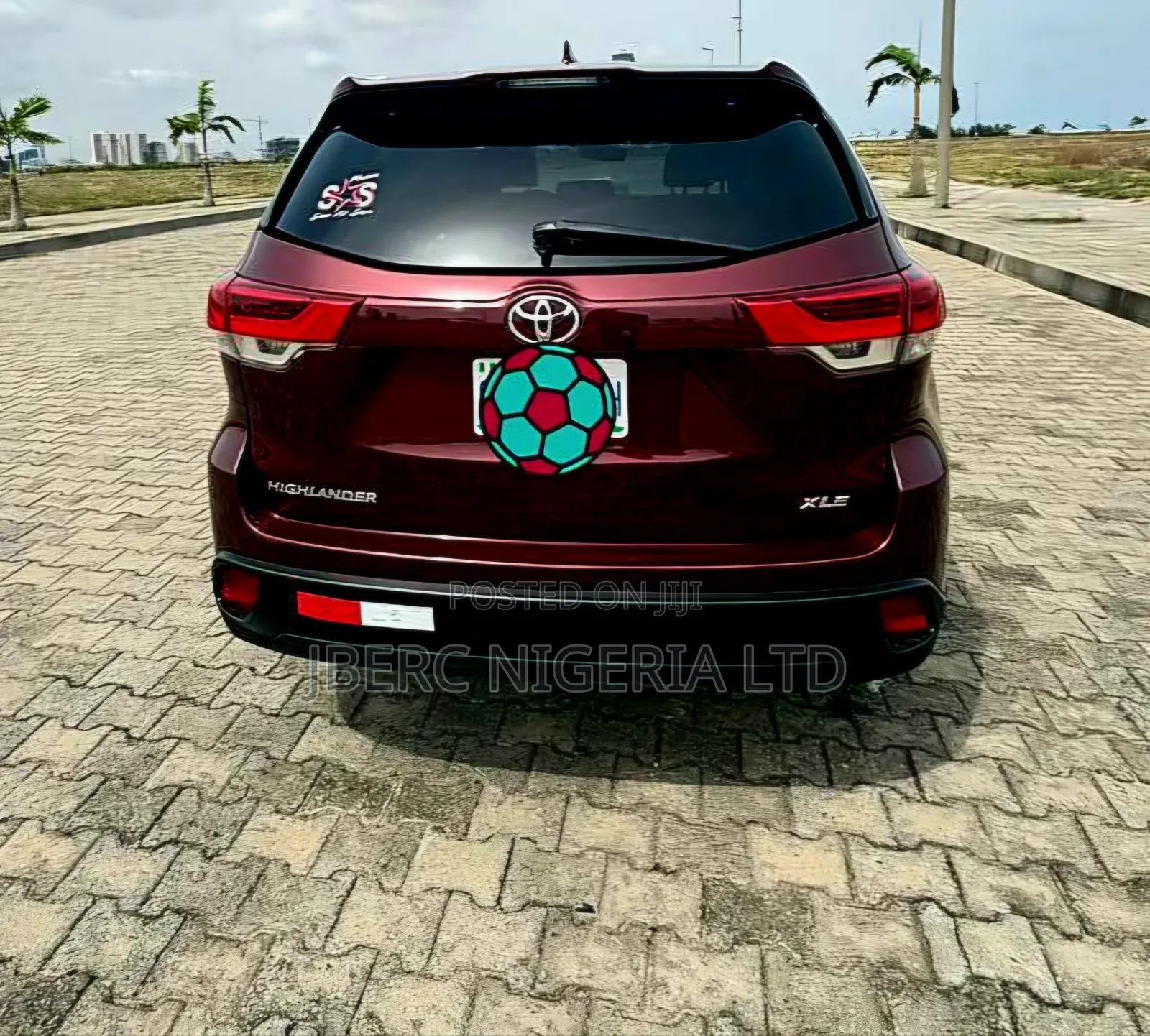 Toyota Highlander XLE 4x4 V6 (3.5L 6cyl 8A) 2018 Burgundy
