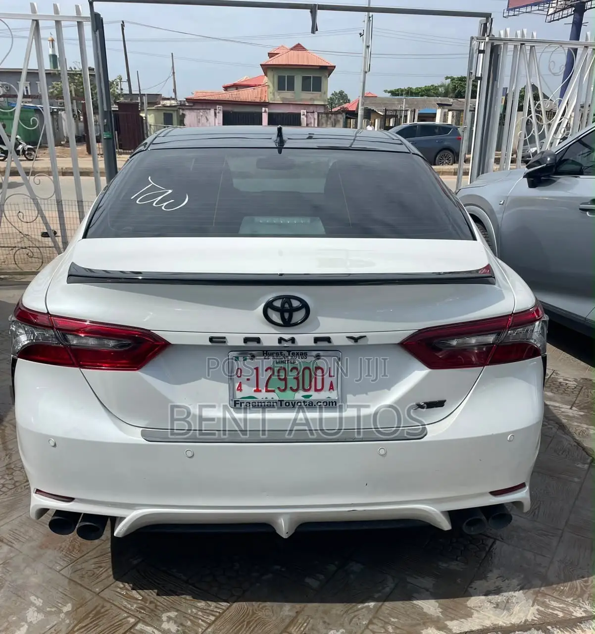 Toyota Camry XSE V6 2022 White