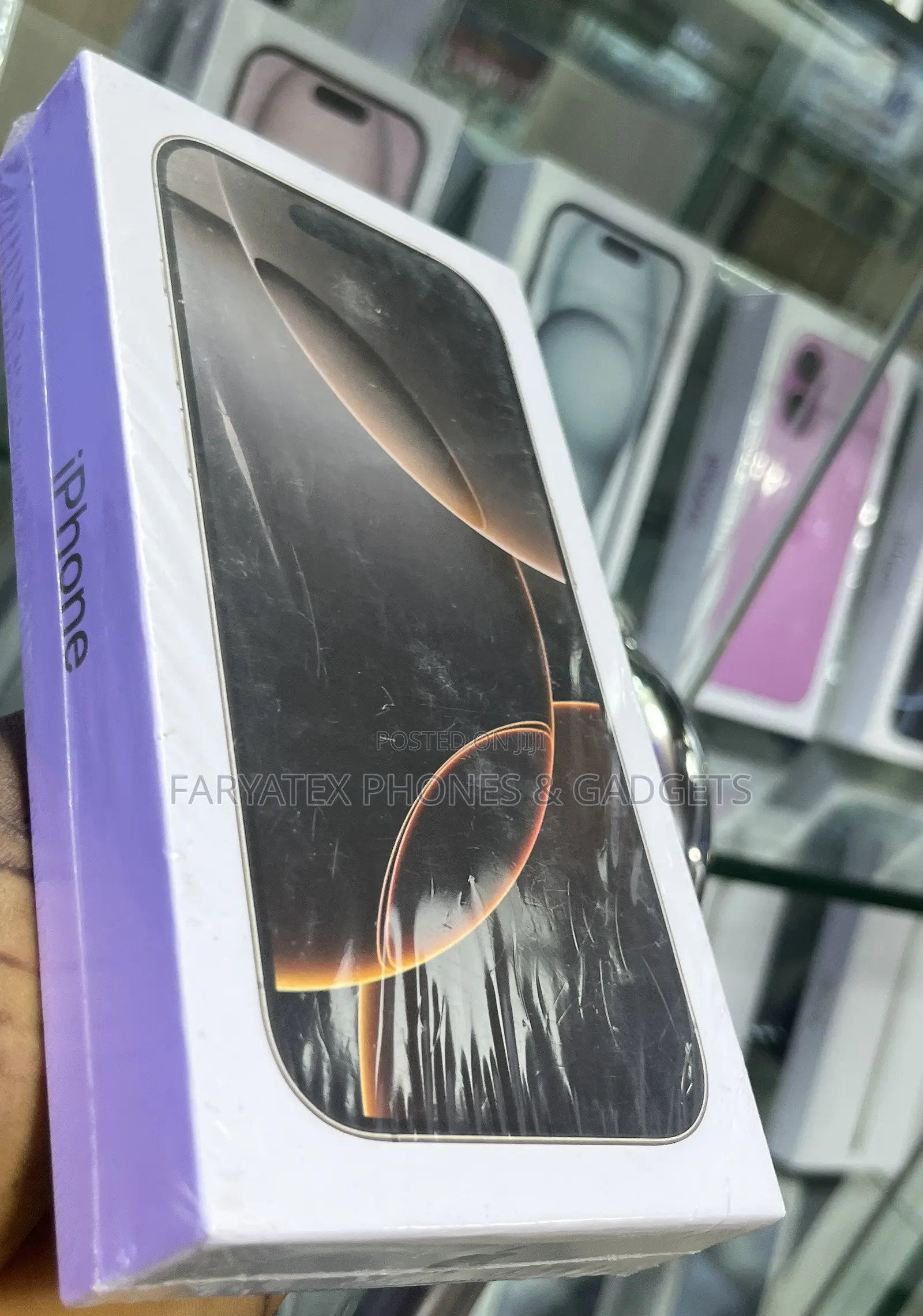 New Apple iPhone 16 Pro 128 GB Gold