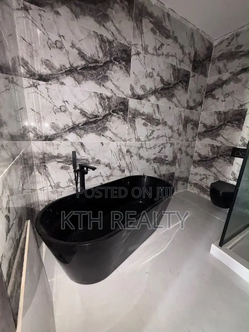 4bdrm Apartment in Lekki for sale
