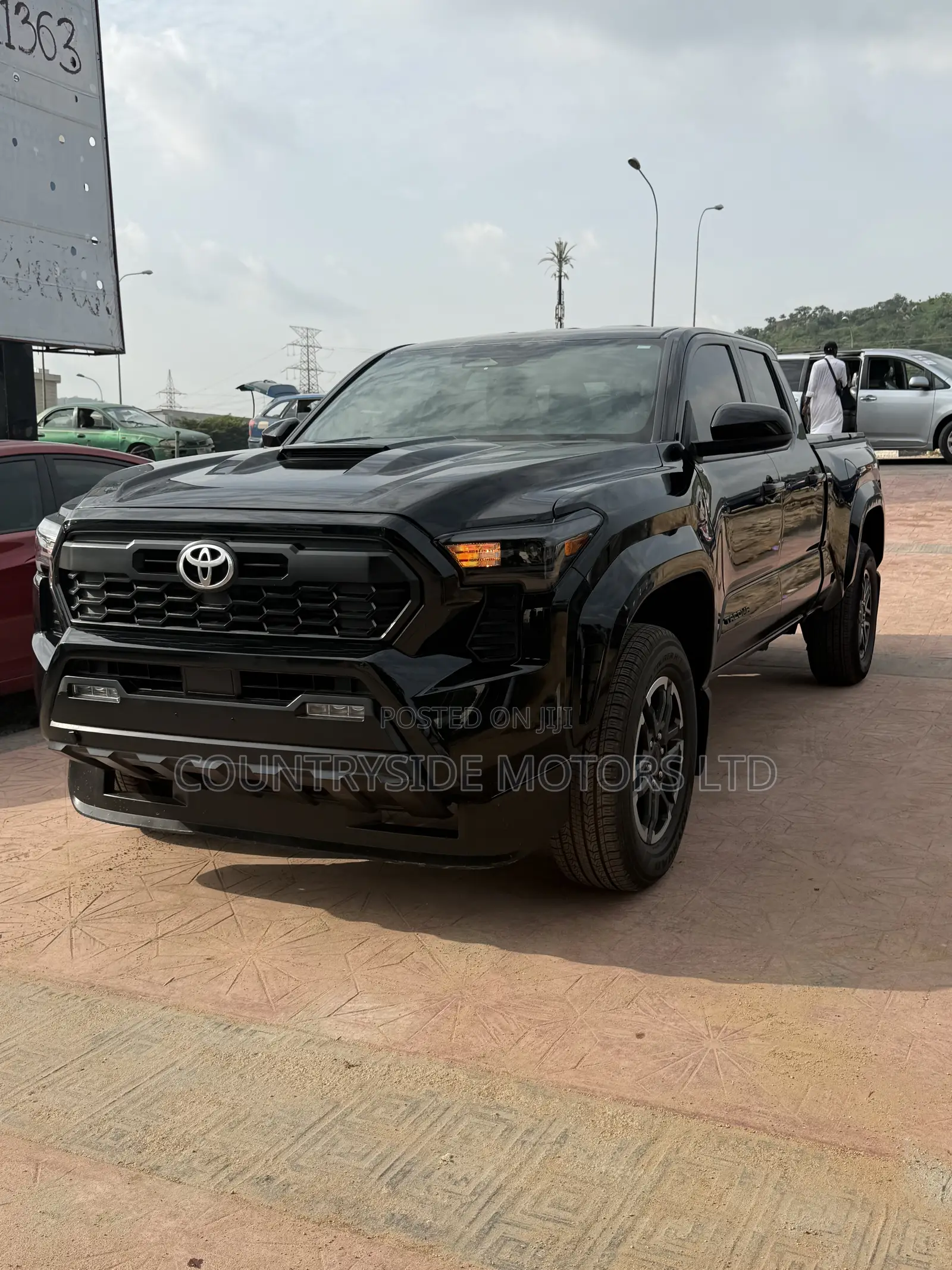 New Toyota Tacoma Limited Double Cab 4WD 5.0 ft. SB 2025 Black