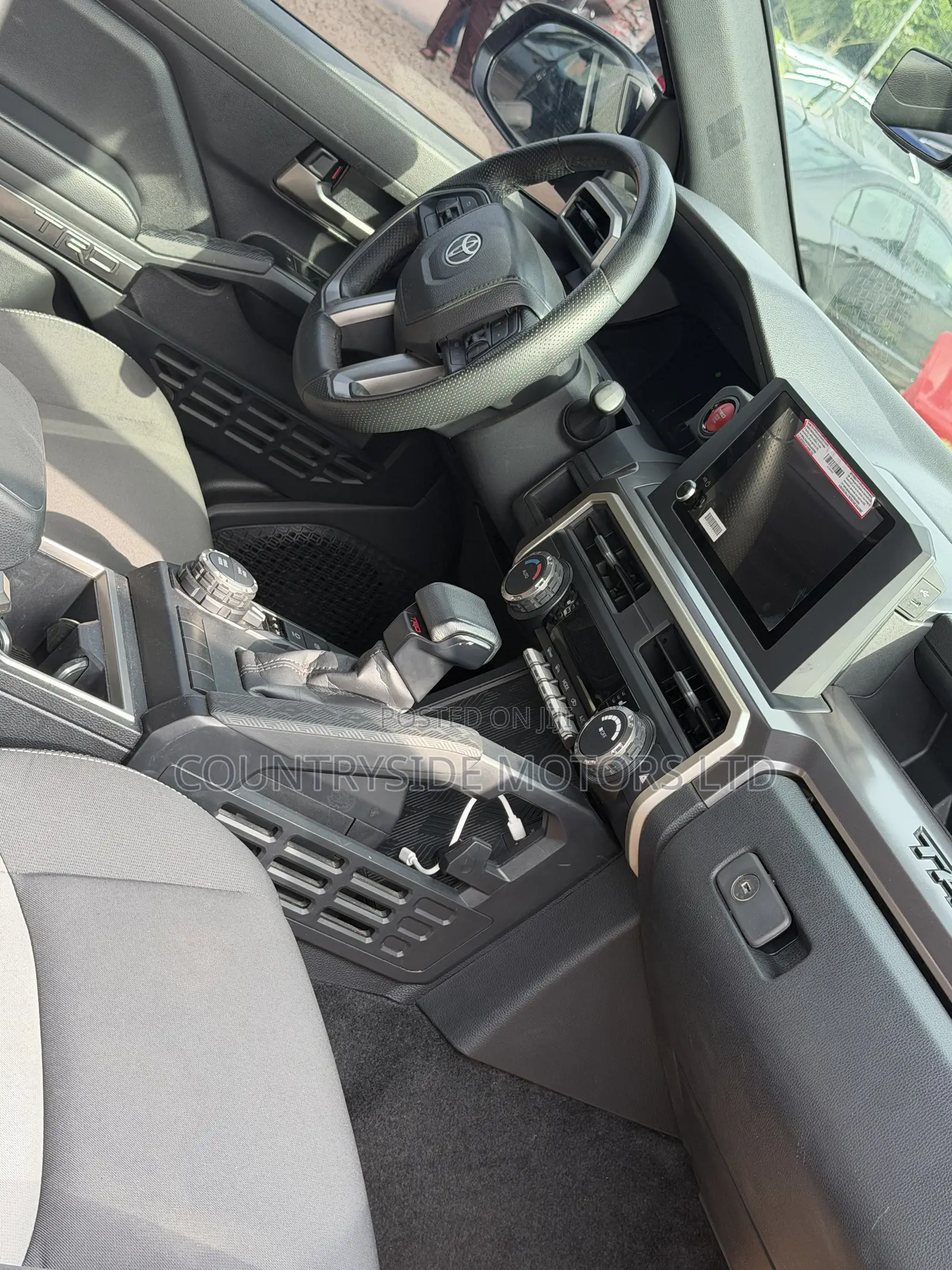 New Toyota Tacoma Limited Double Cab 4WD 5.0 ft. SB 2025 Black