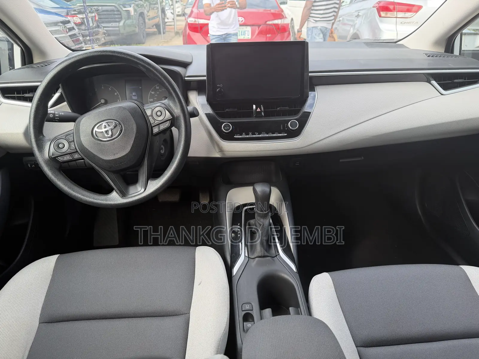 Toyota Corolla LE 2023 White