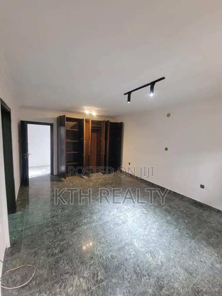 3bdrm Apartment in Old Ikoyi for rent