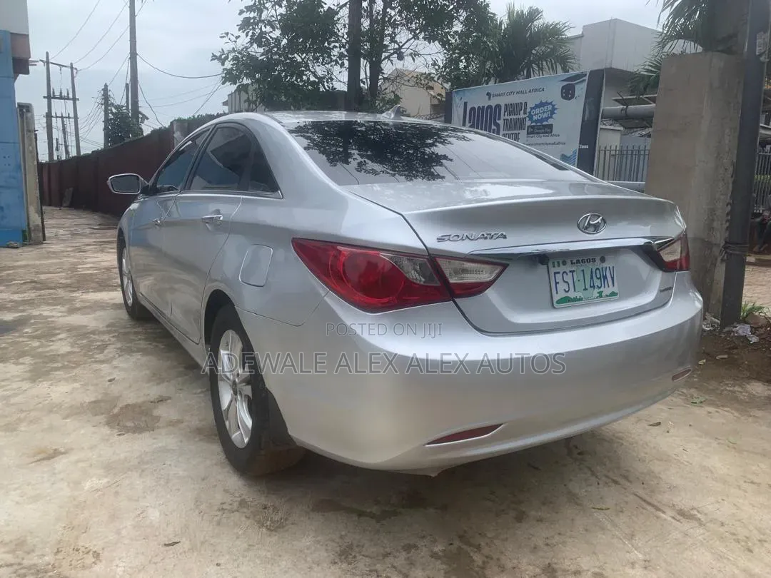 Hyundai Sonata 2012 Silver