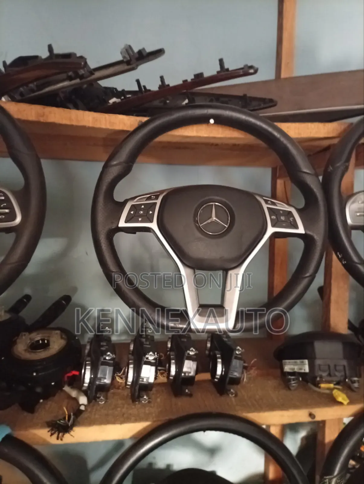 2013/2015 Mercedes Benz GLK, C300, GLA, CLA Steering Wheel