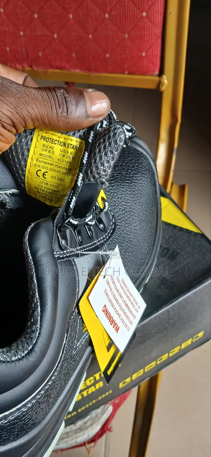 Star Safety Boot - Size 42 - Anti-Shock, Anti-Slip Industrial Work