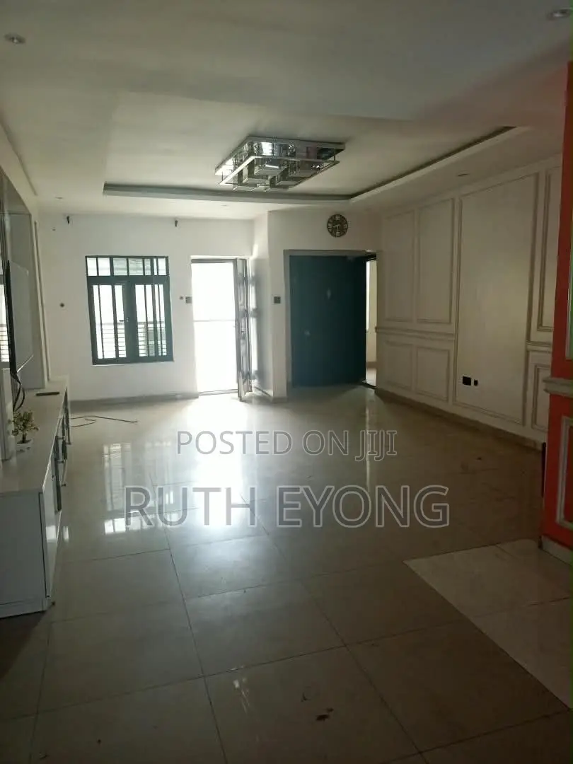 3bdrm Bedsitter in Lekki Phase 1 for rent