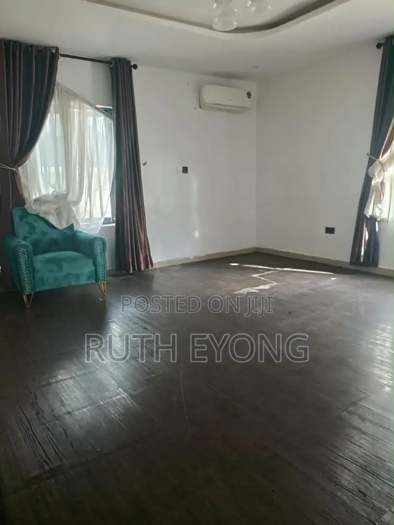 3bdrm Bedsitter in Lekki Phase 1 for rent
